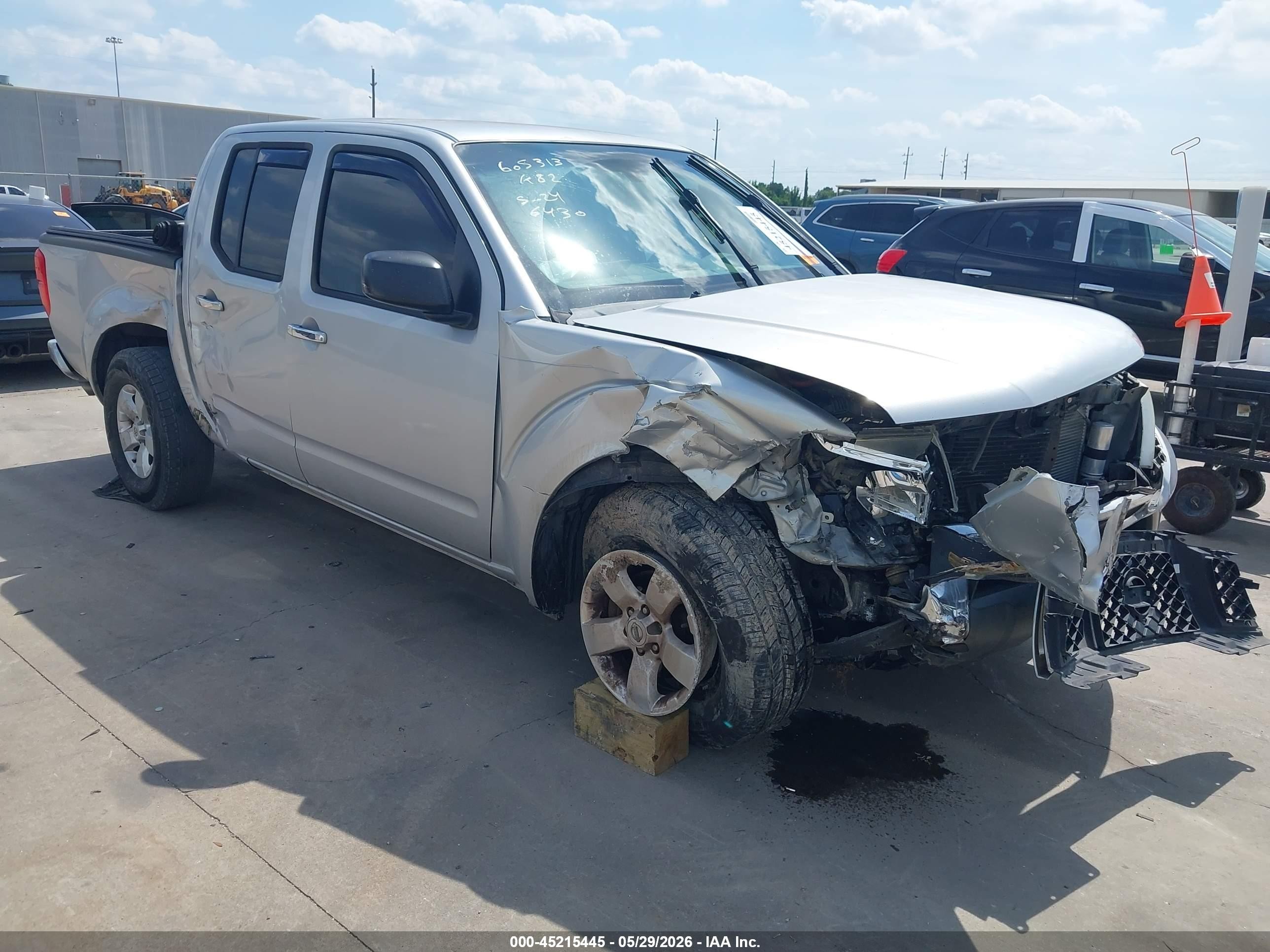 2011 Nissan Frontier SV, VIN 1N6AD0ER2BC436430 — Front end