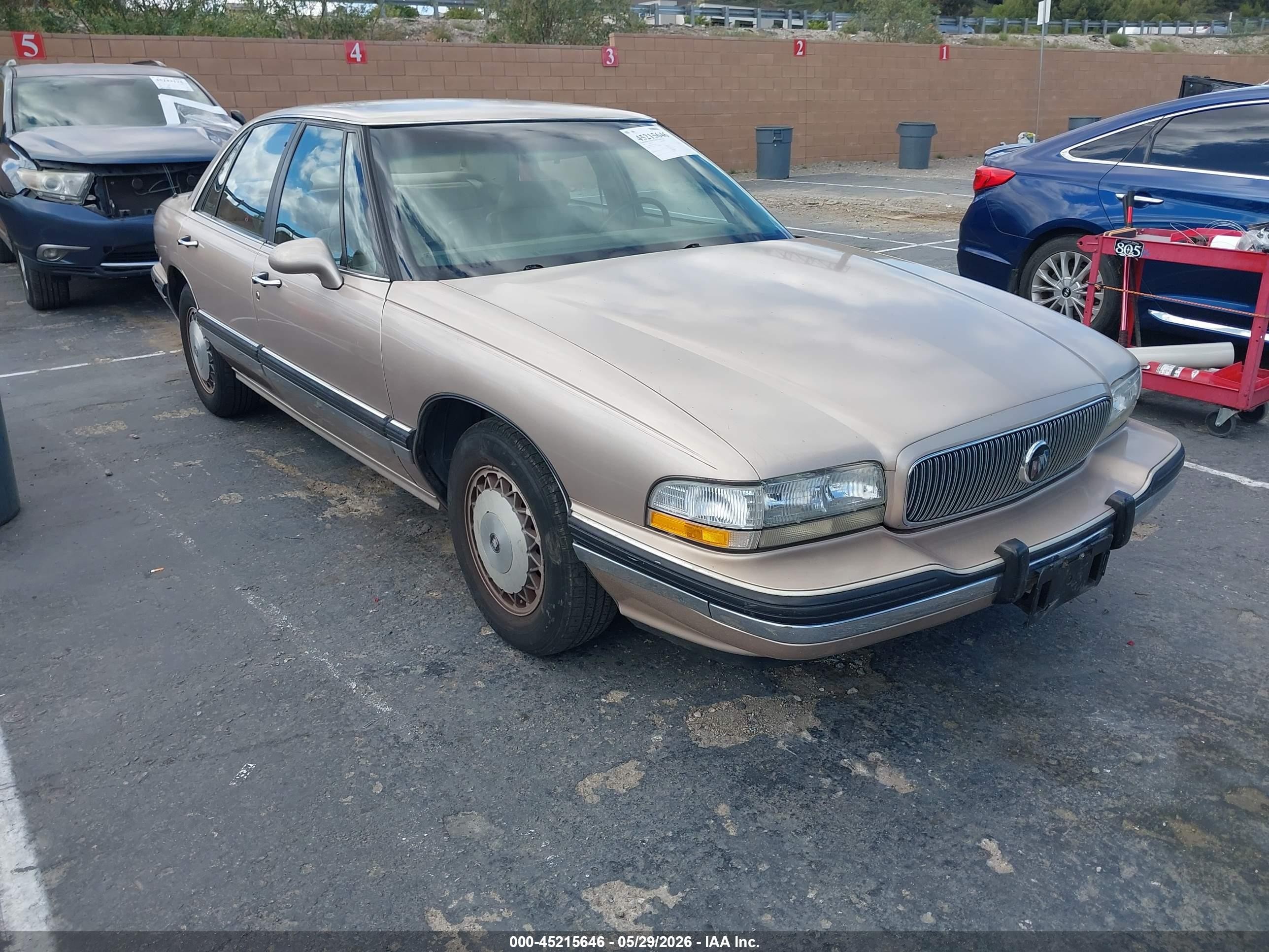 1995 Buick LeSabre Limited, VIN 1G4HR52L5SH471560 — Перед