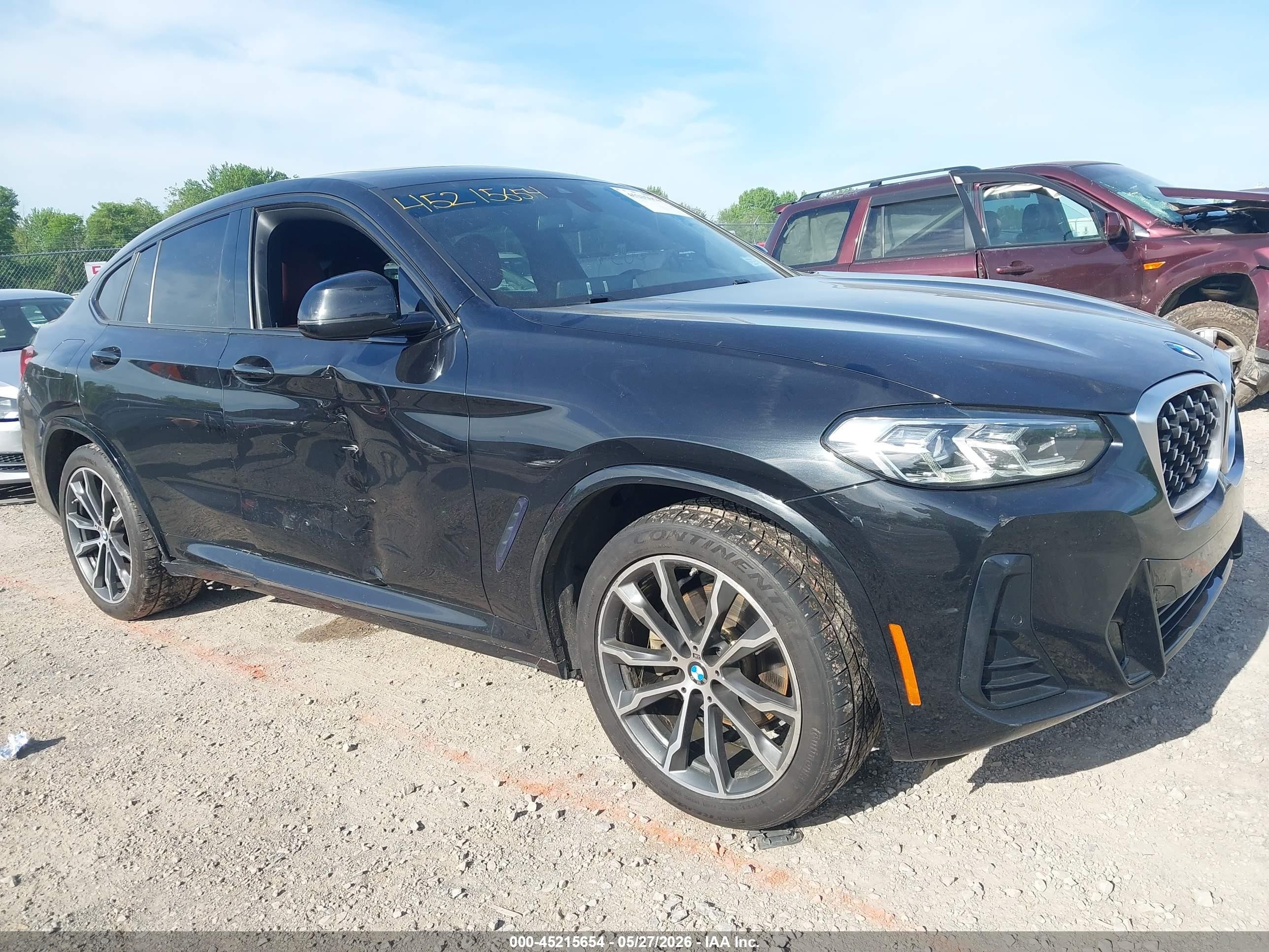 2022 BMW X4 xDrive30i, VIN 5UX33DT01N9K46483 — Rear end