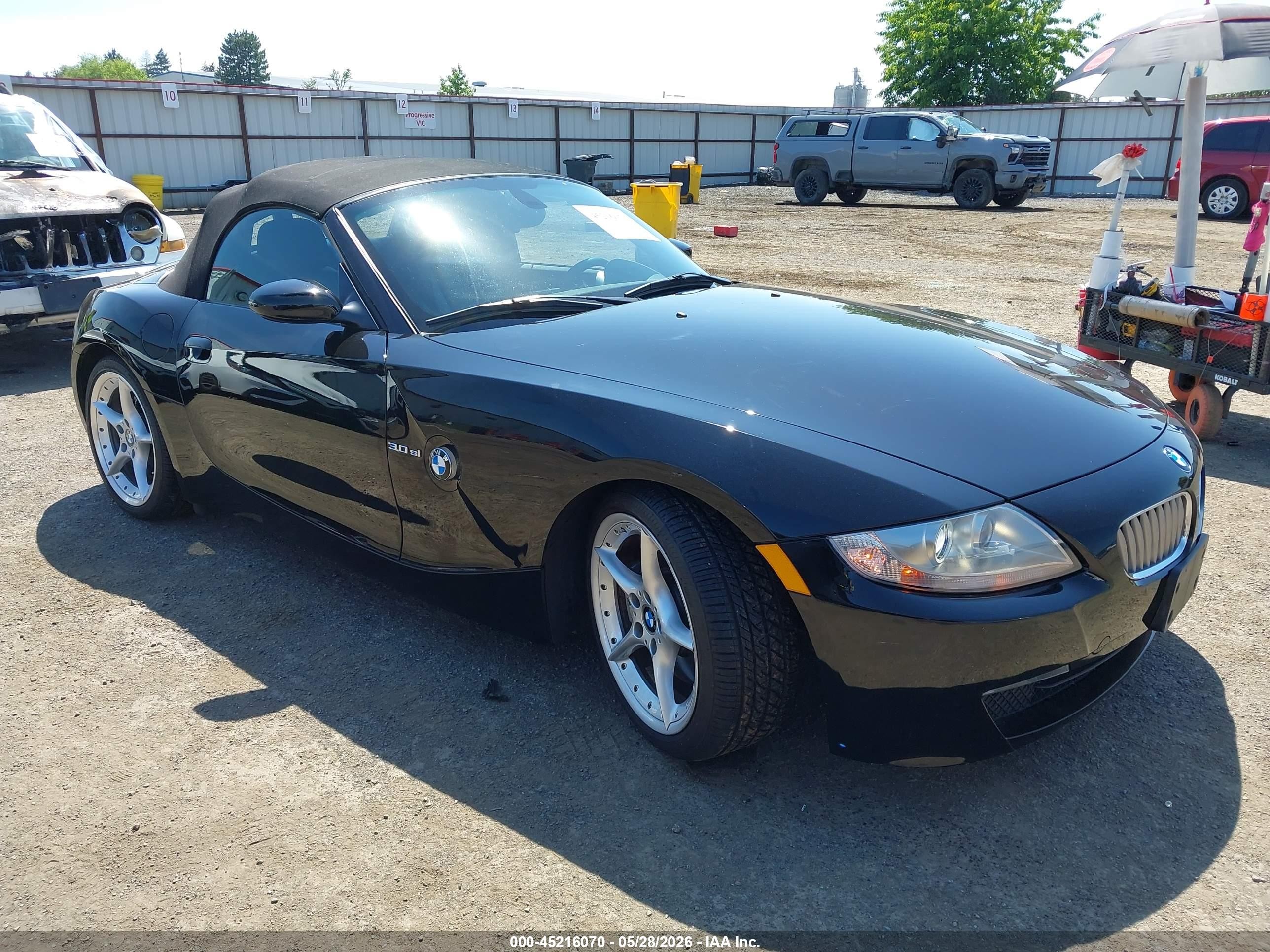 2008 BMW Z4 3.0si, VIN 4USBU53518LX03998 — Днище