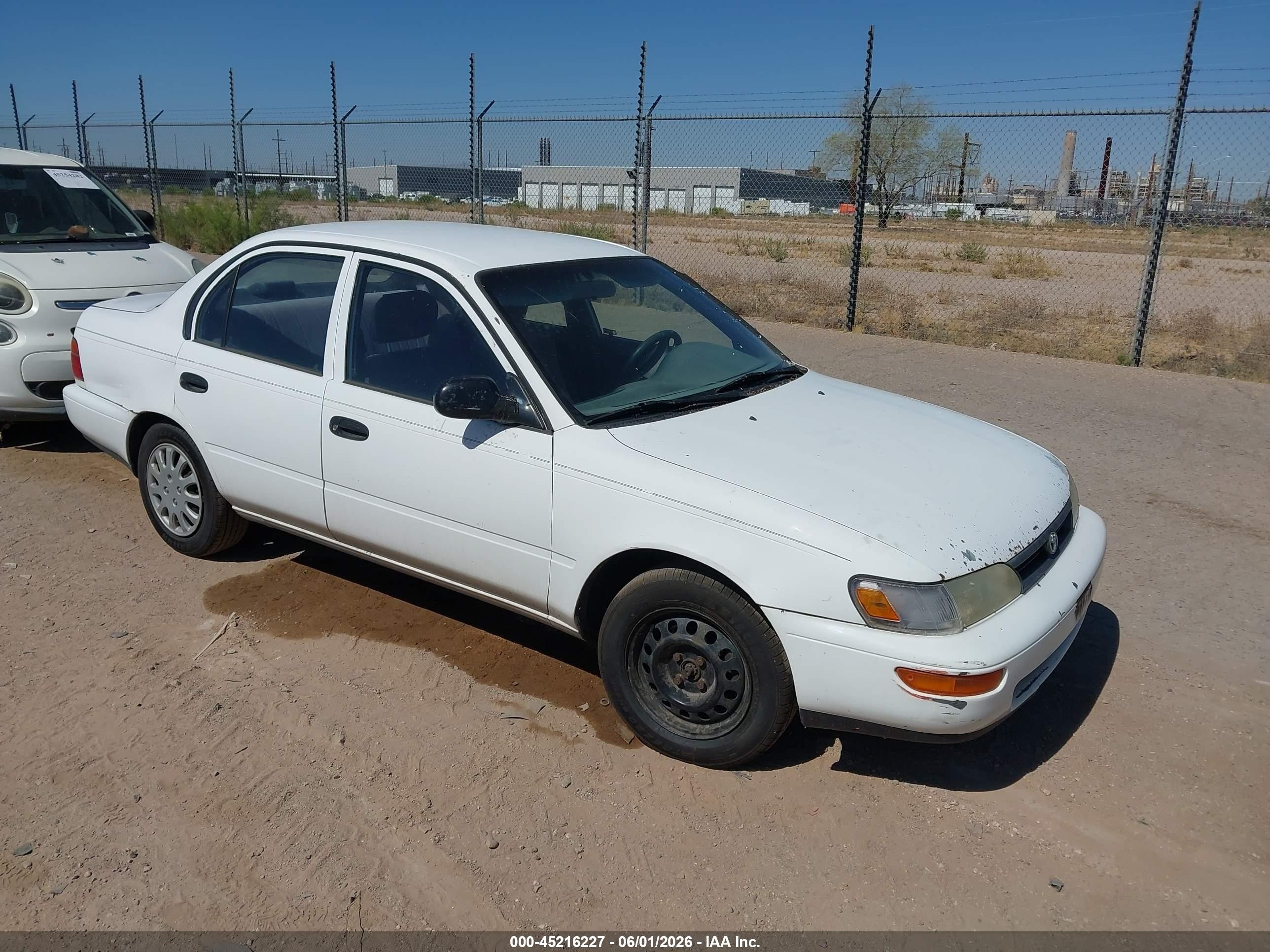 1995 Toyota Corolla, VIN 1NXAE04B2SZ257542 — Normal wear