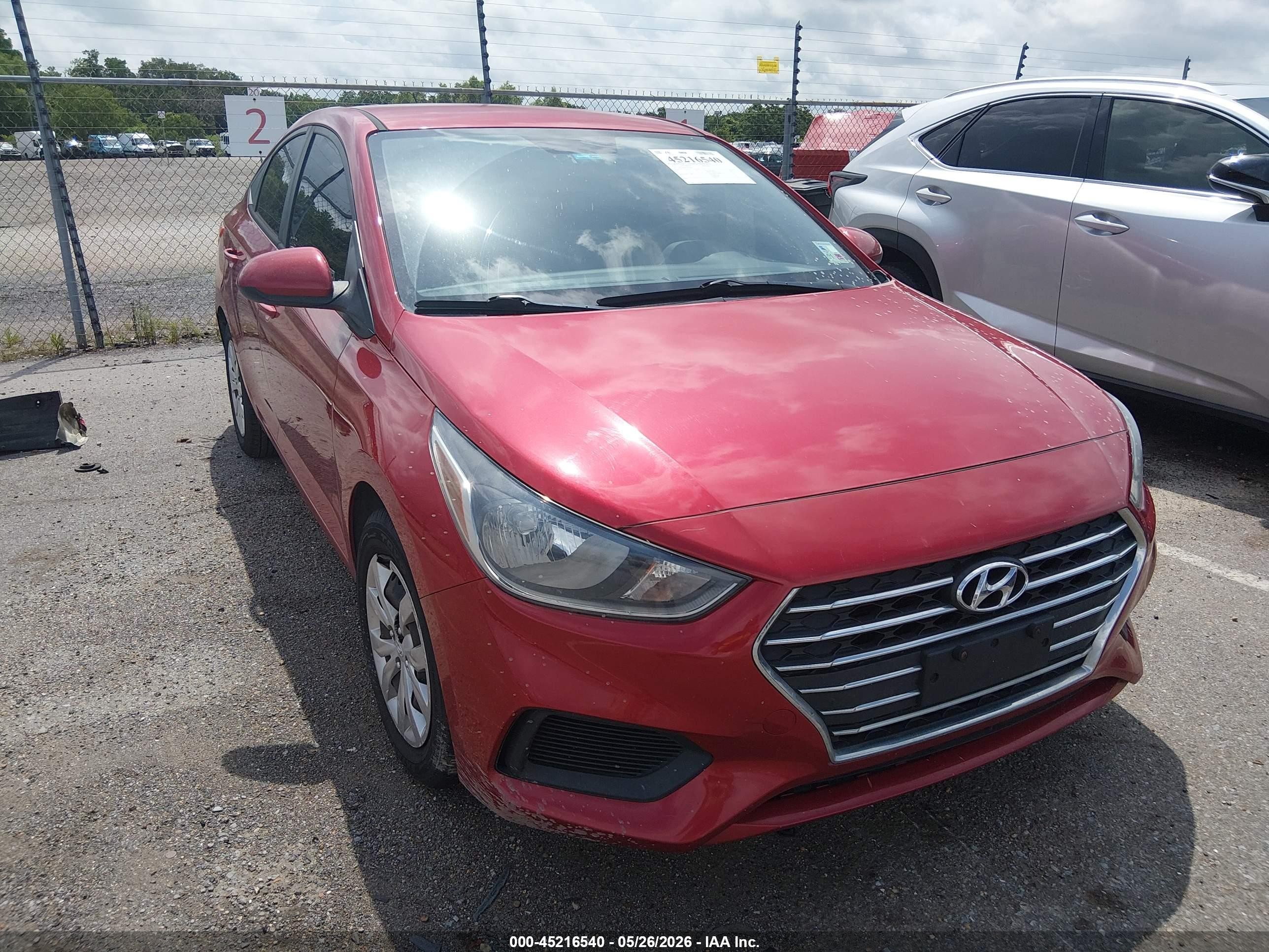 2020 Hyundai Accent SE, VIN 3KPC24A66LE113304 — Rear end