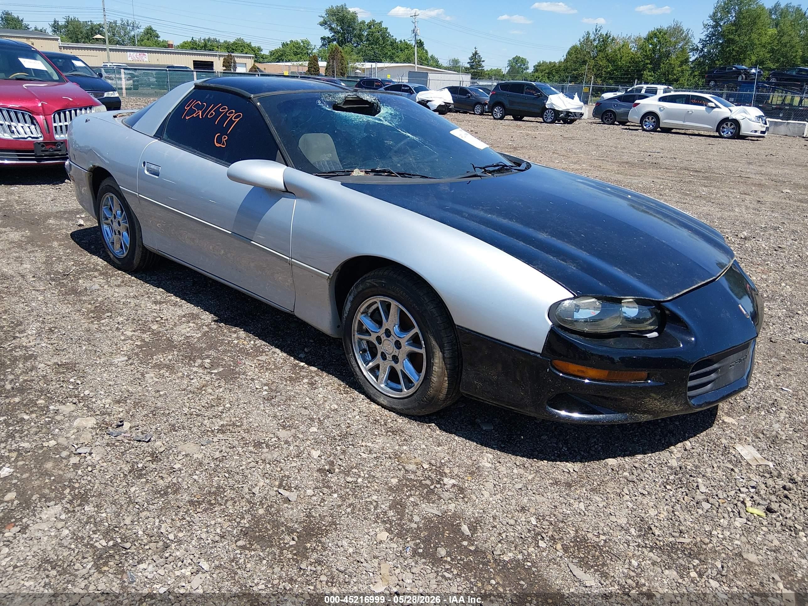 2002 Chevrolet Camaro, VIN 2G1FP22K922146701 — Roof