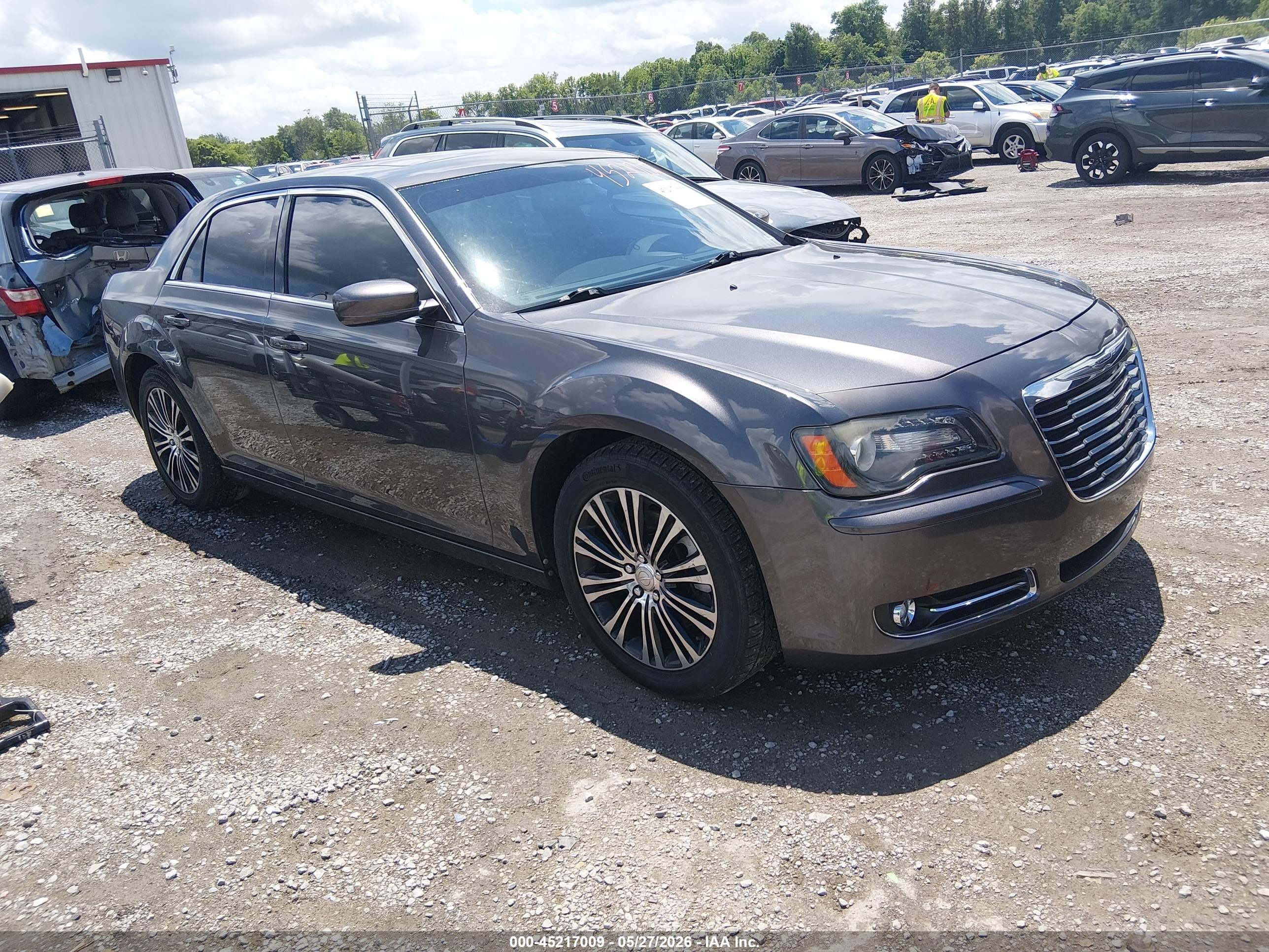 2013 Chrysler 300 S, VIN 2C3CCAGT8DH744011 — Обычный износ