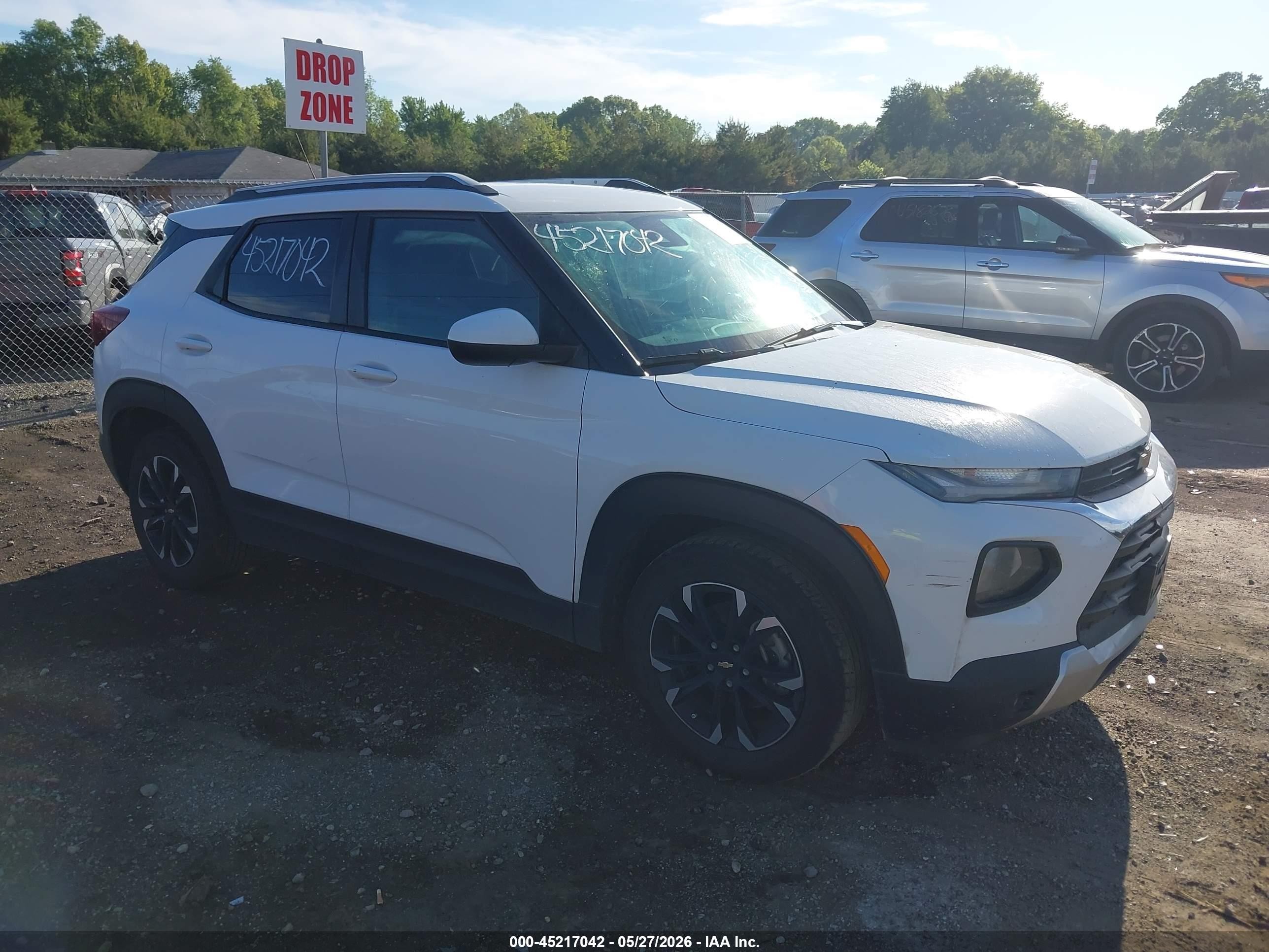 2022 Chevrolet TrailBlazer LT, VIN KL79MPSL5NB092646 — Front end