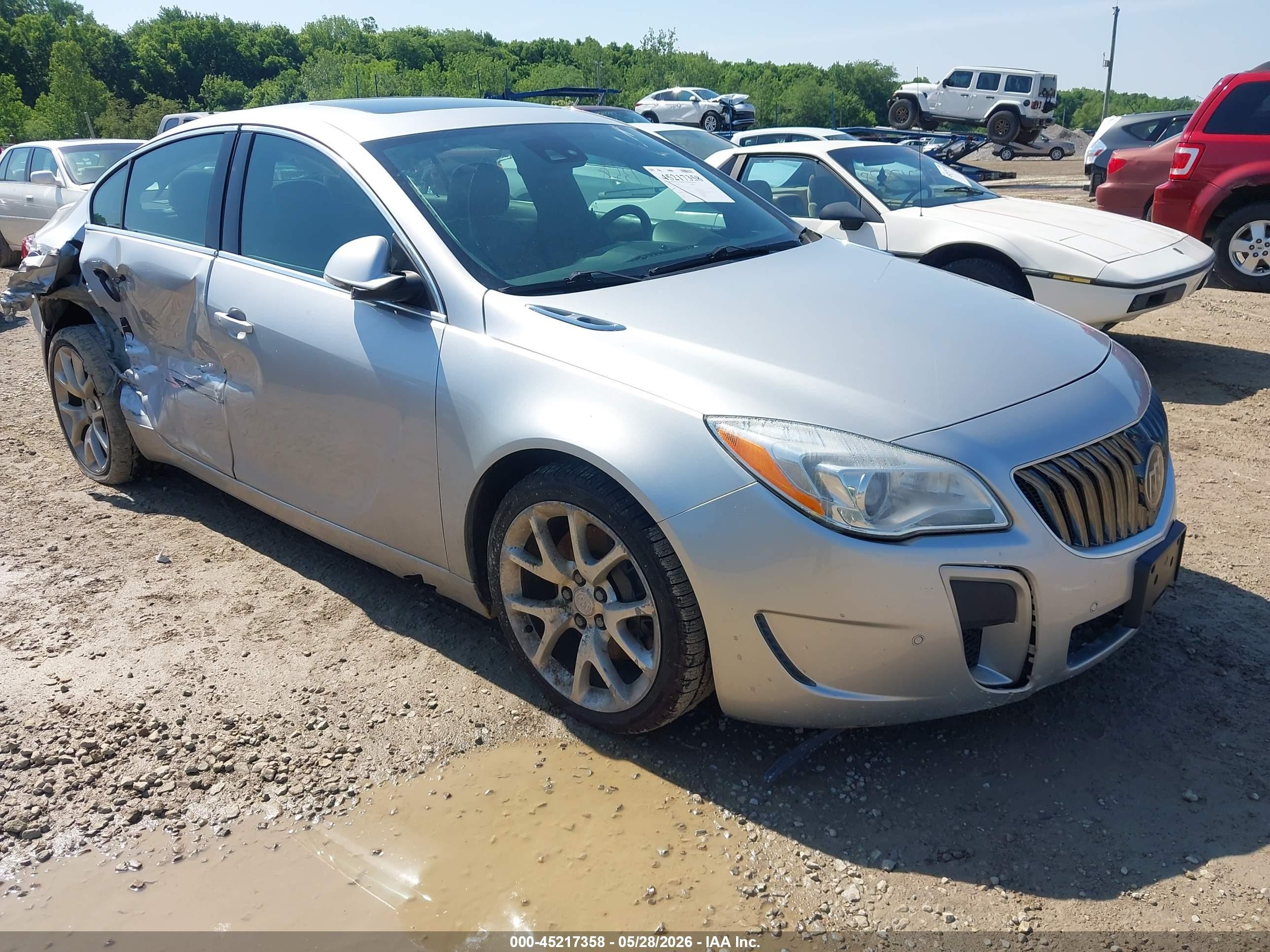 2015 Buick Regal GS, VIN 2G4GT5GX6F9279972 — Side