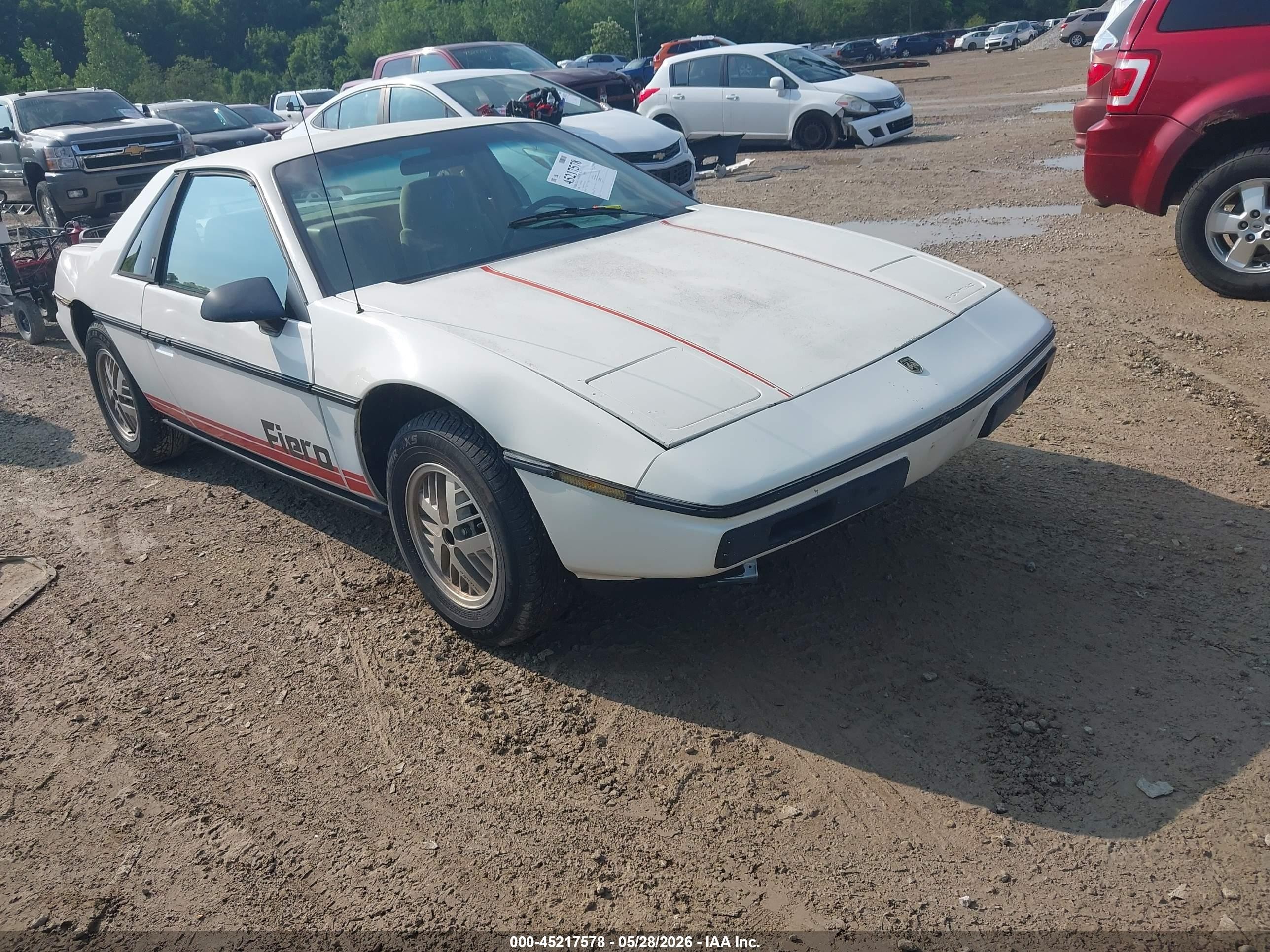 1984 Pontiac Fiero GT, VIN 1G2AM37R5EP215746 — Normal wear