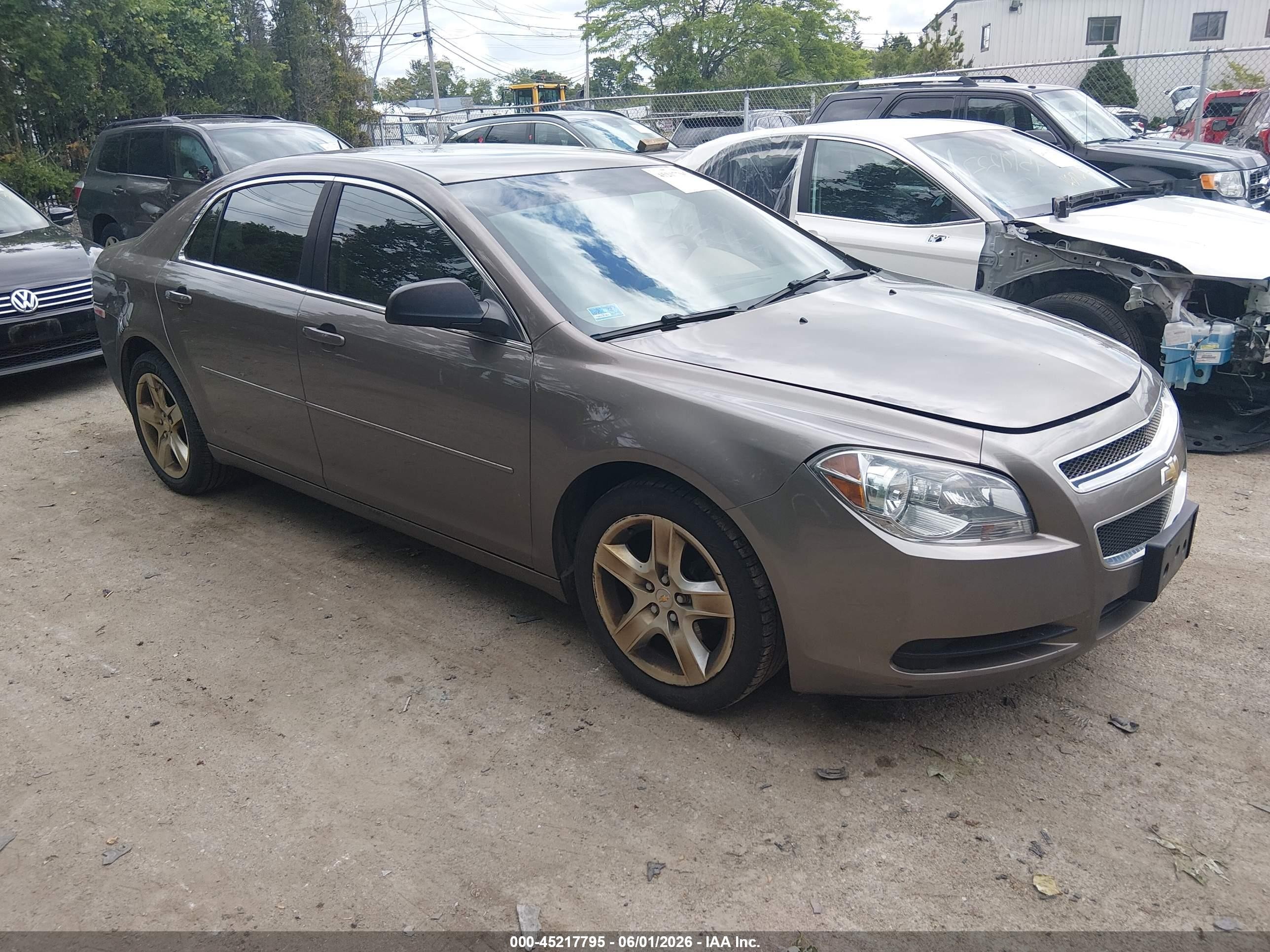 2011 Chevrolet Malibu 1LS, VIN 1G1ZB5E11BF357597 — Повреждение рамы