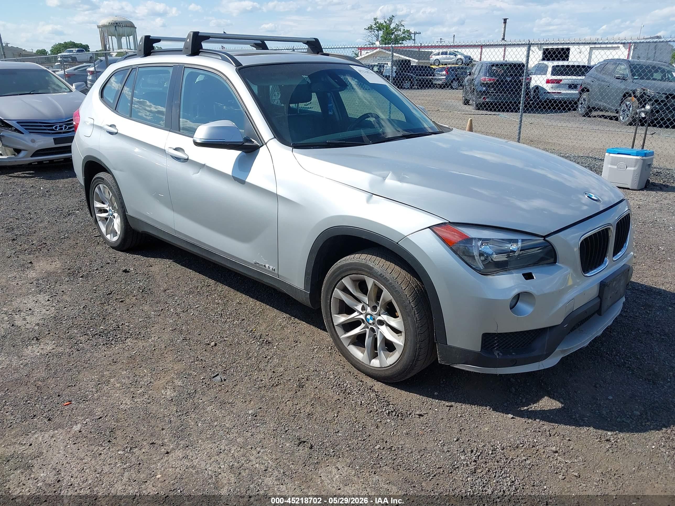 2015 BMW X1 xDrive28i, VIN WBAVL1C55FVY29147 — Normal wear