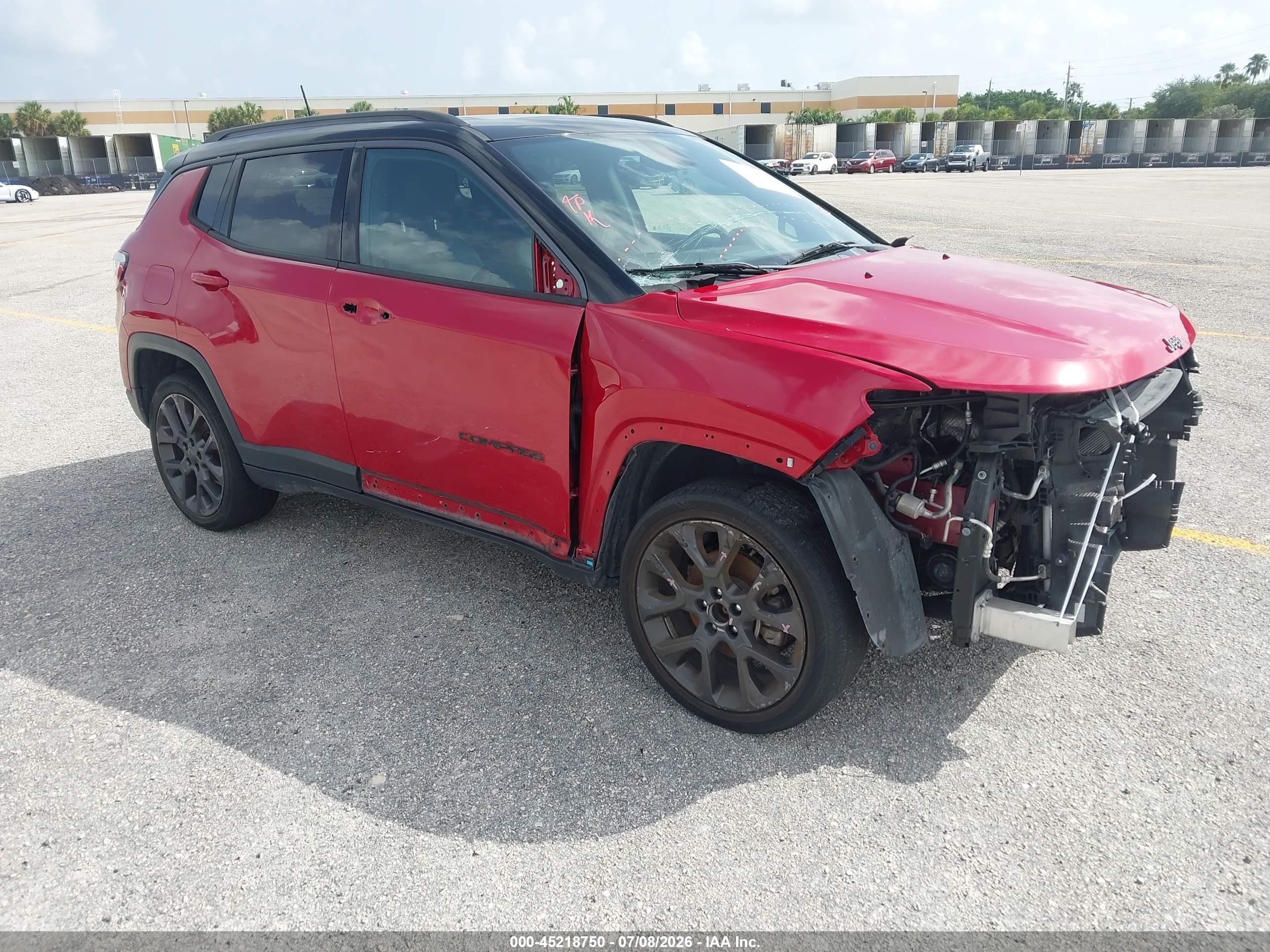 2020 Jeep Compass Limited, VIN 3C4NJDCB2LT135561 — Front end