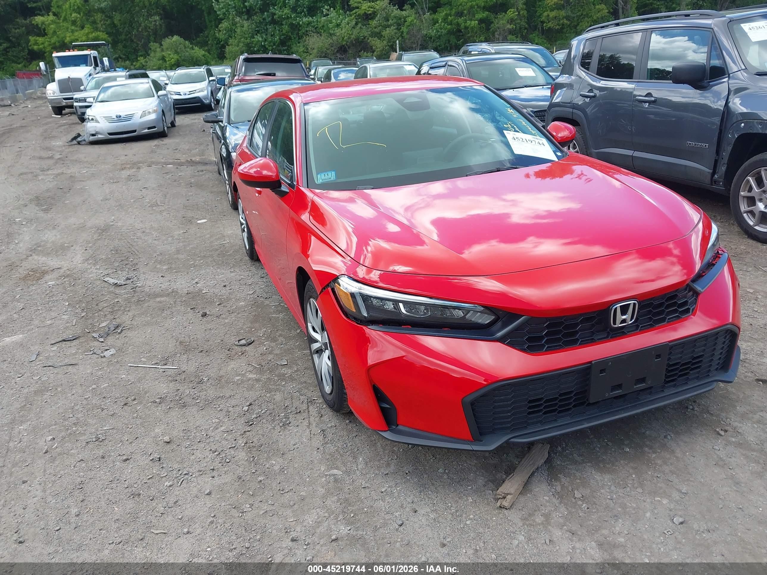 2026 Honda Civic LX, VIN 2HGFE2F26TH530507 — По всему кузову
