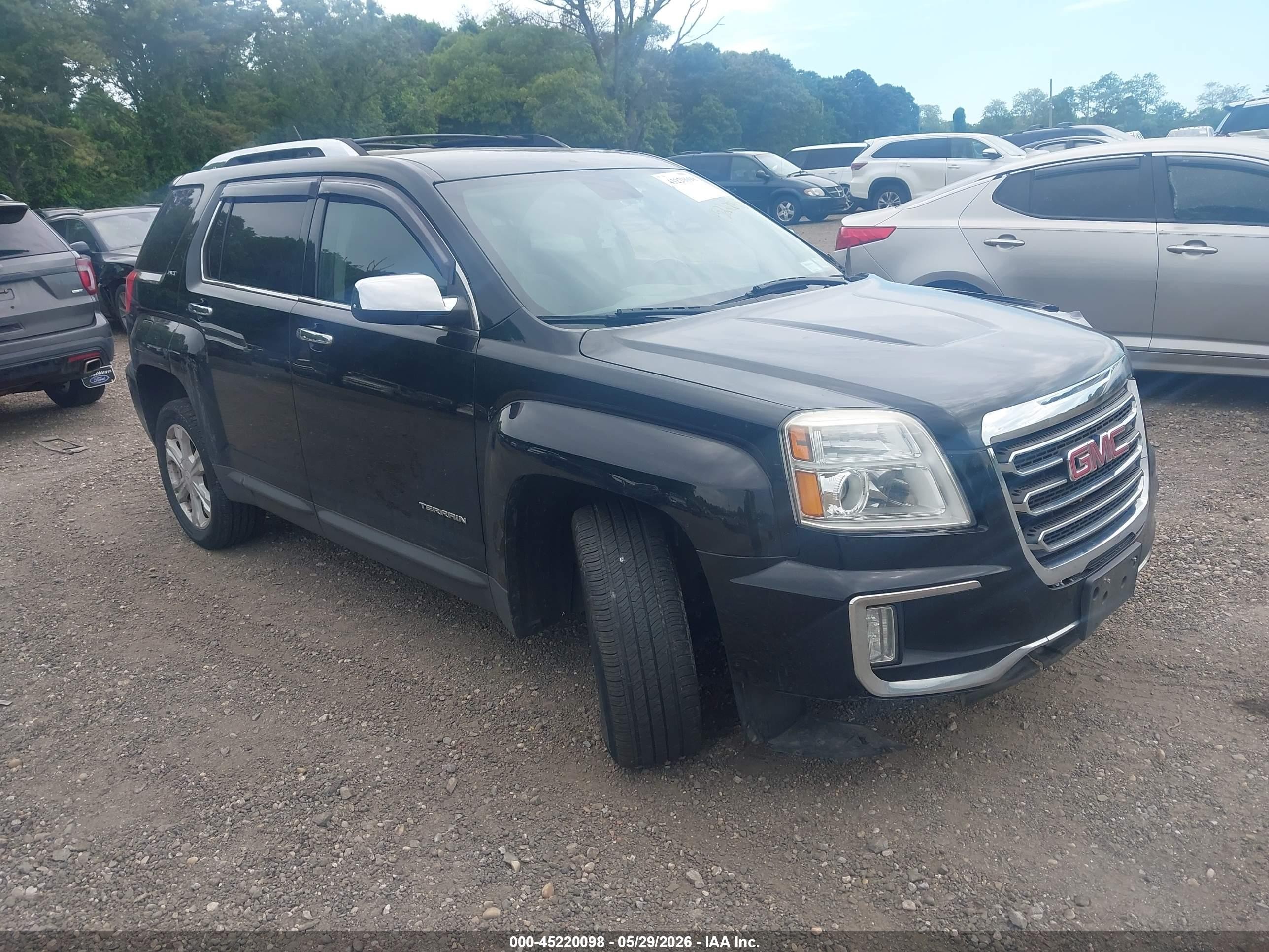 2016 GMC Terrain SLT, VIN 2GKFLUE31G6170854 — Front end