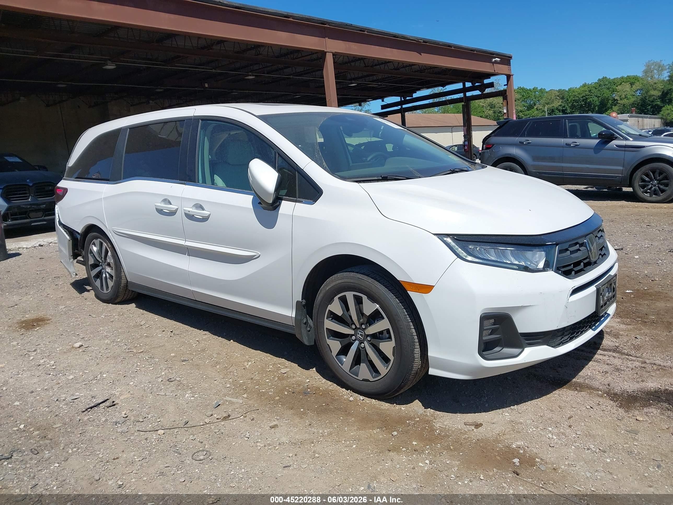 2025 Honda Odyssey EX-L, VIN 5FNRL6H6XSB069289 — Side