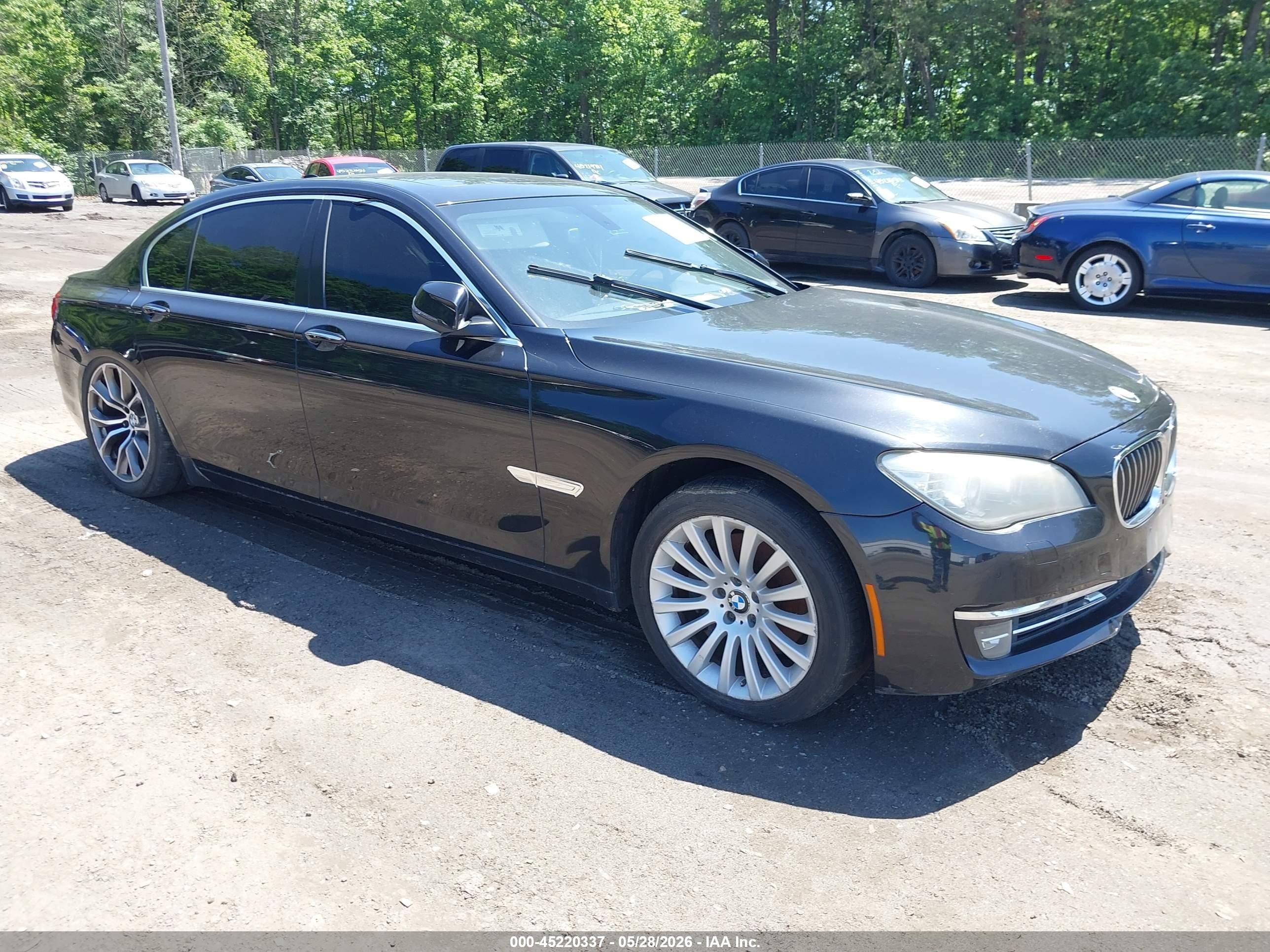 2013 BMW 7 Series 740Li xDrive, VIN WBAYF4C51DDE23863 — Rear end