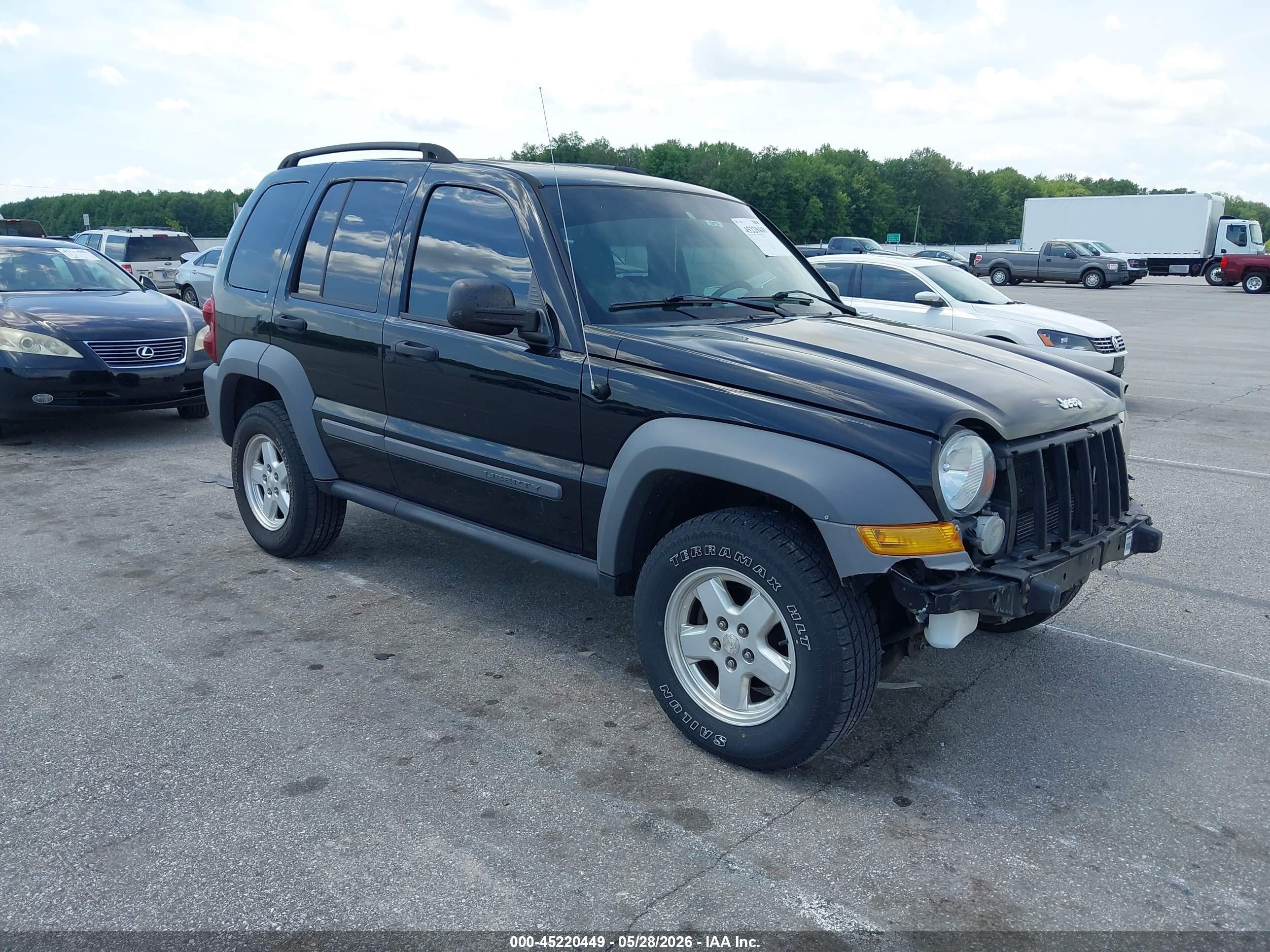 2006 Jeep Liberty Sport, VIN 1J4GL48K26W119770 — Front end