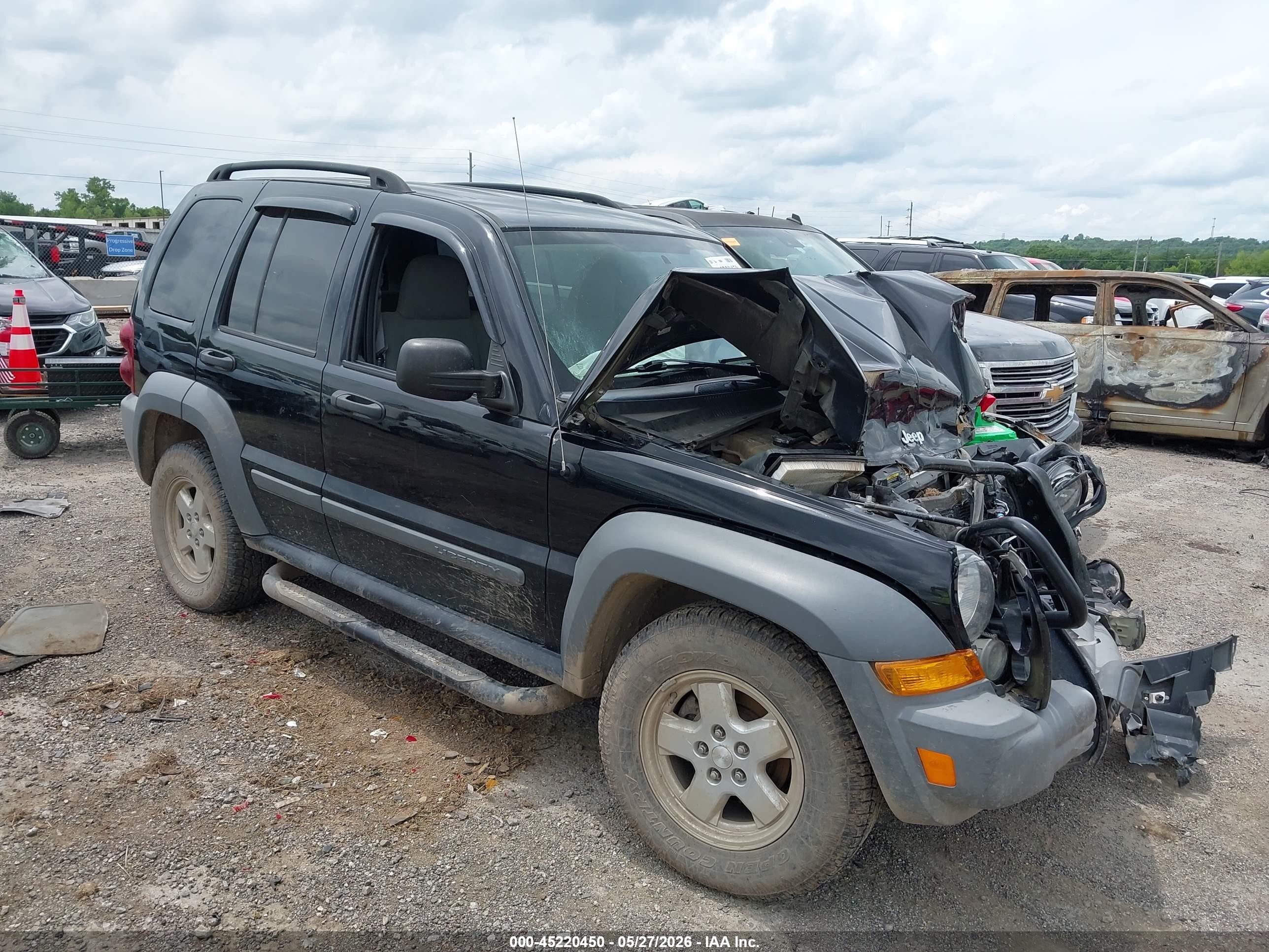 2006 Jeep Liberty Sport, VIN 1J4GL48K86W149890 — Front end