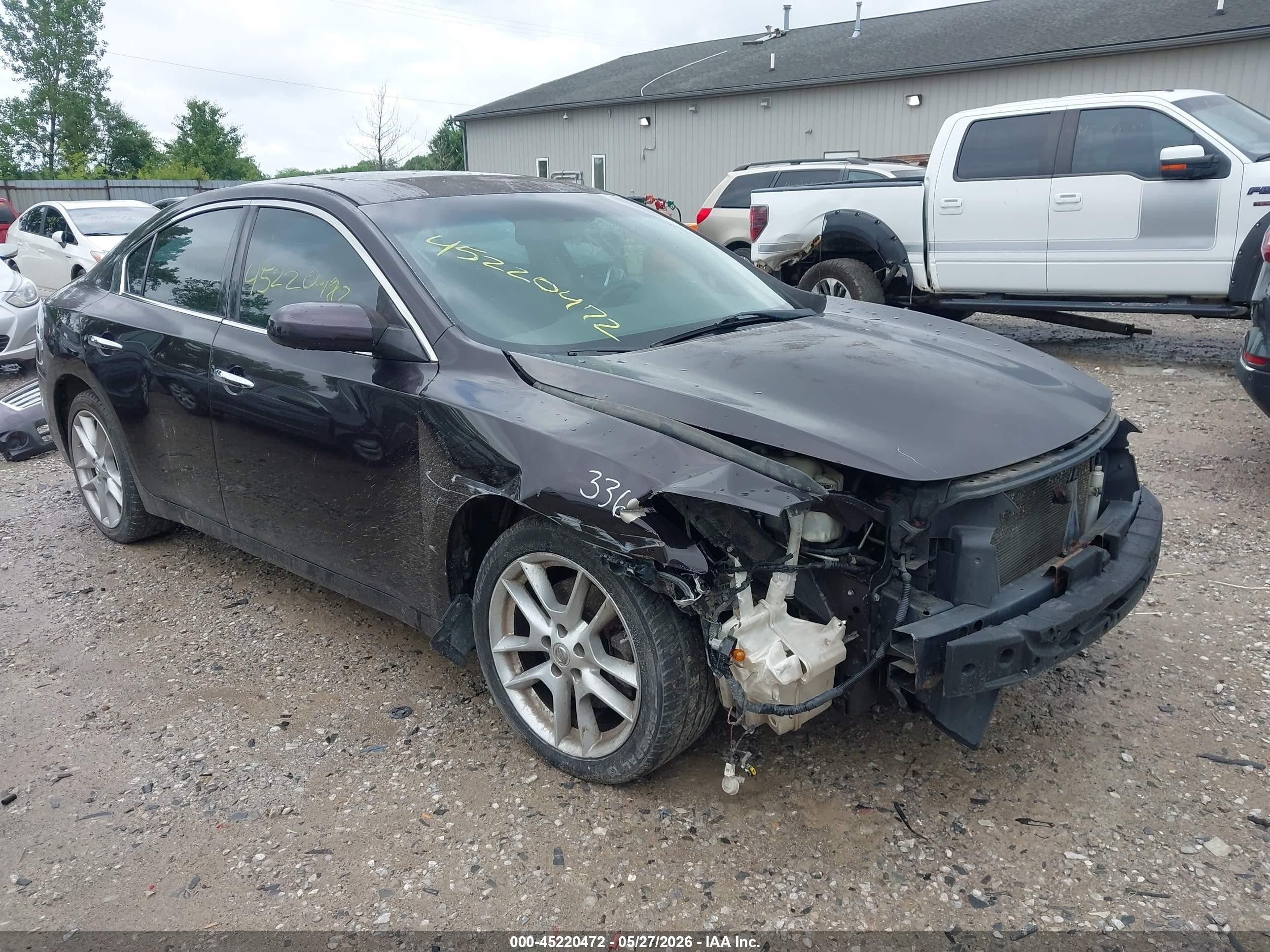 2012 Nissan Maxima SV, VIN 1N4AA5AP7CC820384 — Зад
