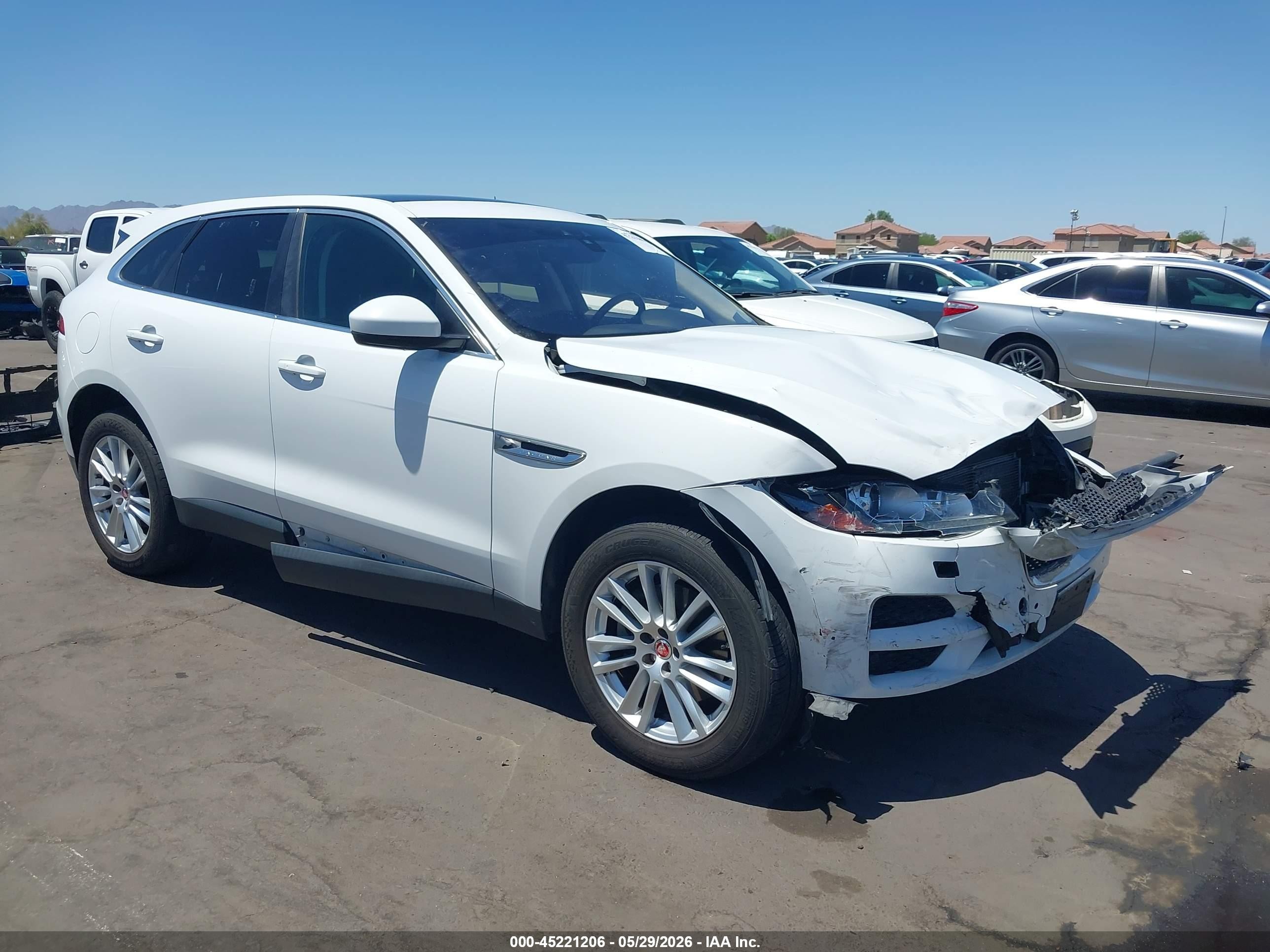 2020 Jaguar F-Pace 30t Prestige, VIN SADCK2GX0LA637415 — Front end