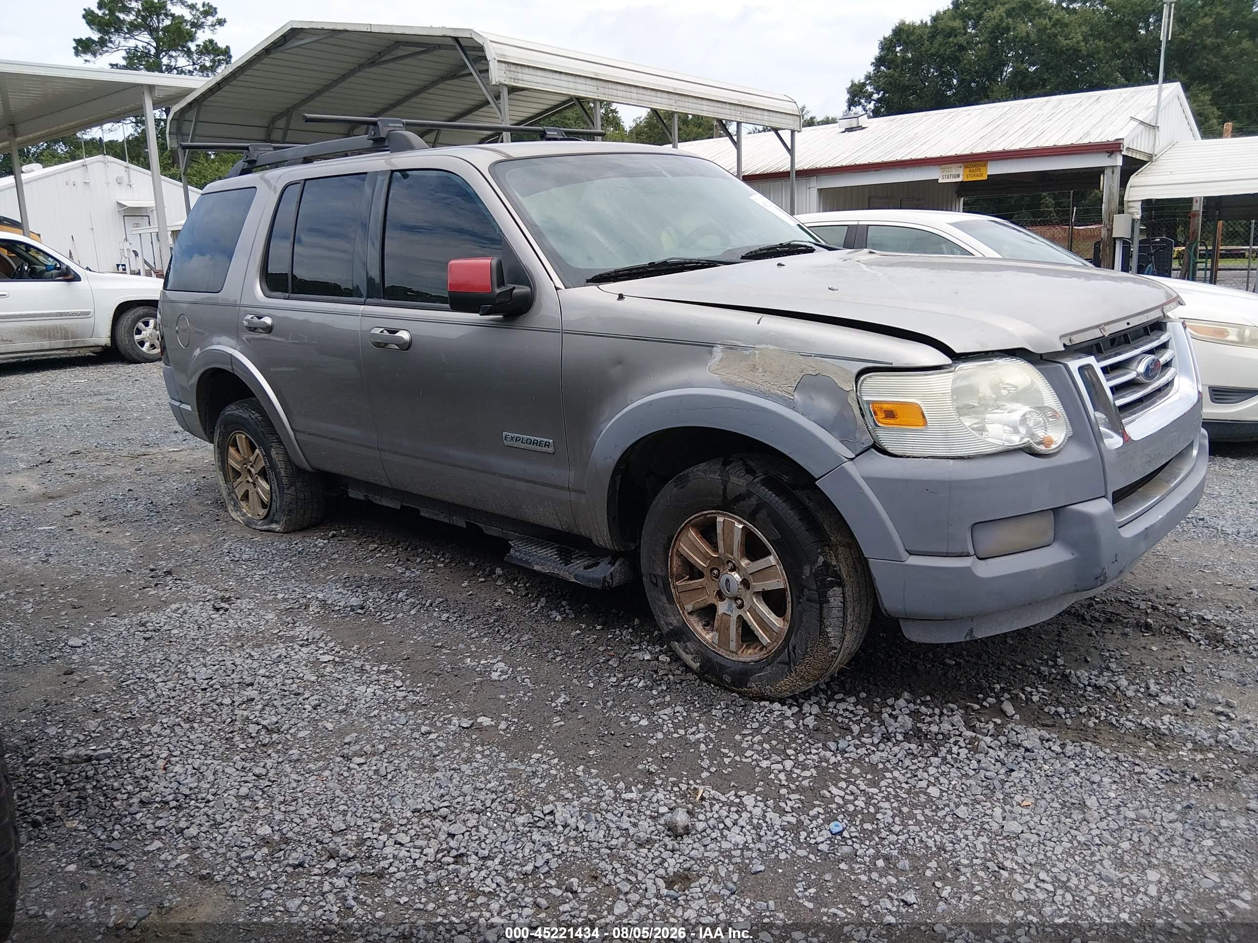 2008 Ford Explorer XLT, VIN 1FMEU63E38UA47673 — All over