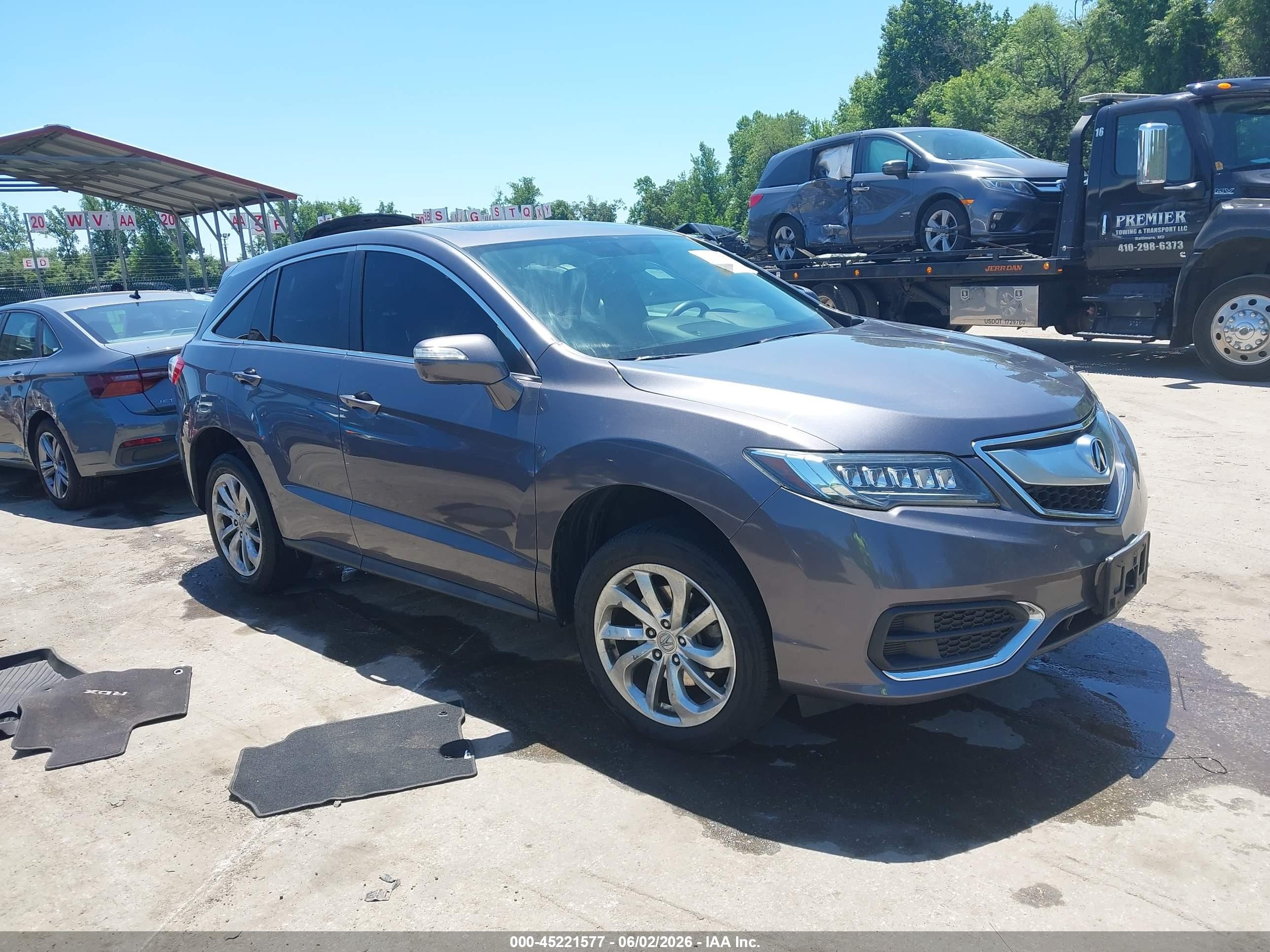 2017 Acura RDX Technology, VIN 5J8TB4H55HL027947 — Side