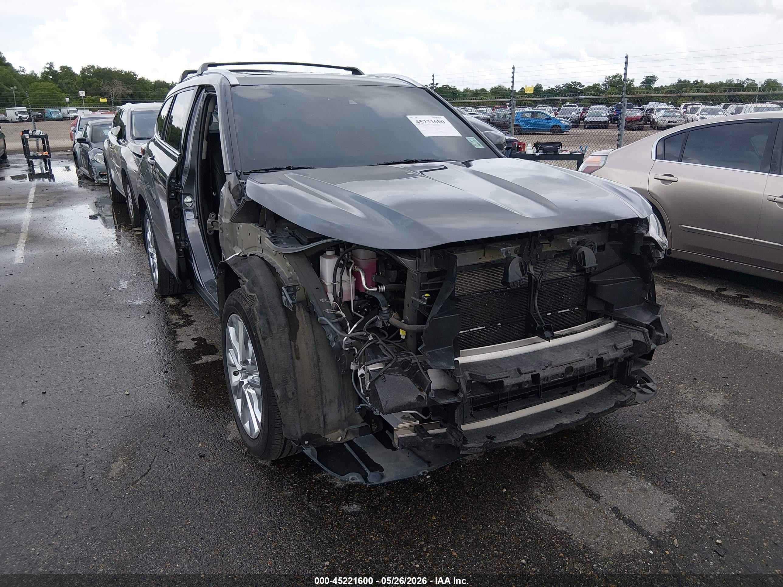 2020 Toyota Highlander Hybrid Limited, VIN 5TDDBRCH4LS010307 — Front end