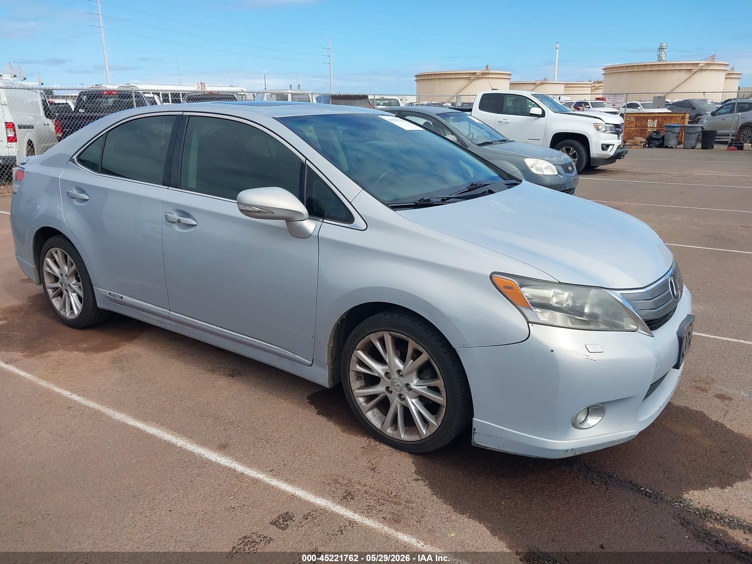 2010 Lexus HS 250h Premium, VIN JTHBB1BA4A2002921 — Normal wear