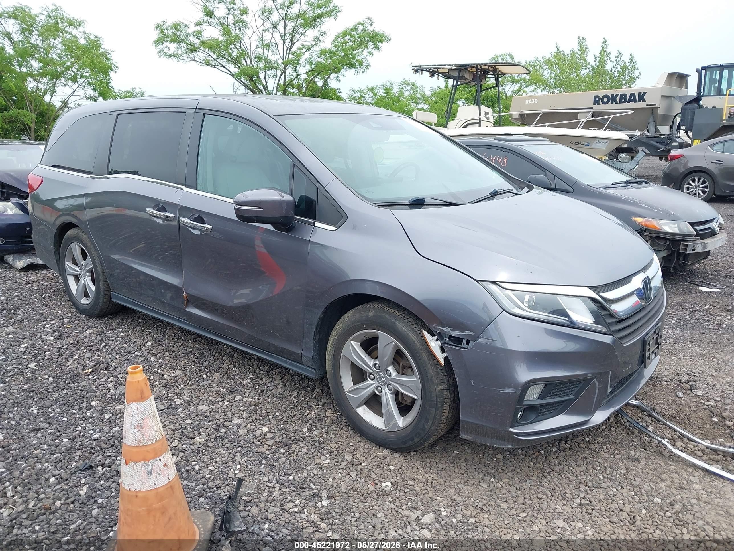 2019 Honda Odyssey EX-L, VIN 5FNRL6H76KB099690 — Side