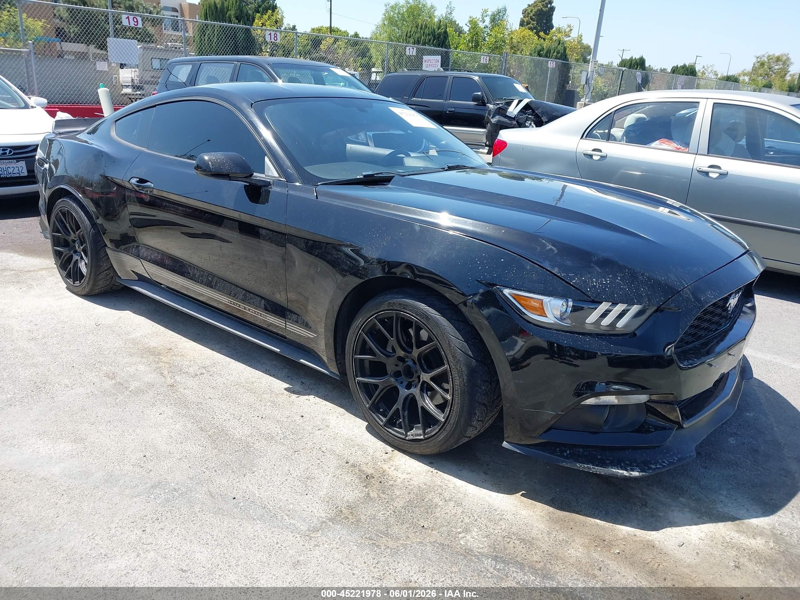2015 Ford Mustang EcoBoost Premium, VIN 1FA6P8TH4F5351744 — Side