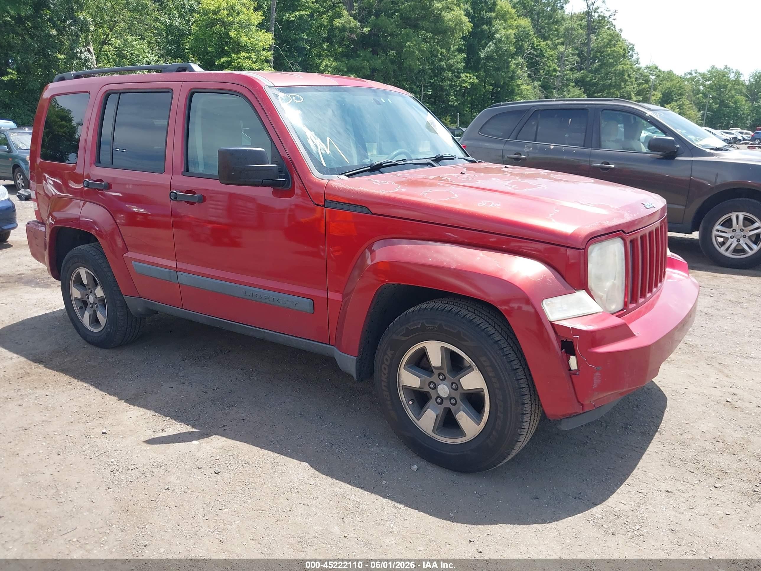 2008 Jeep Liberty Sport, VIN 1J8GN28K18W105584 — Зад