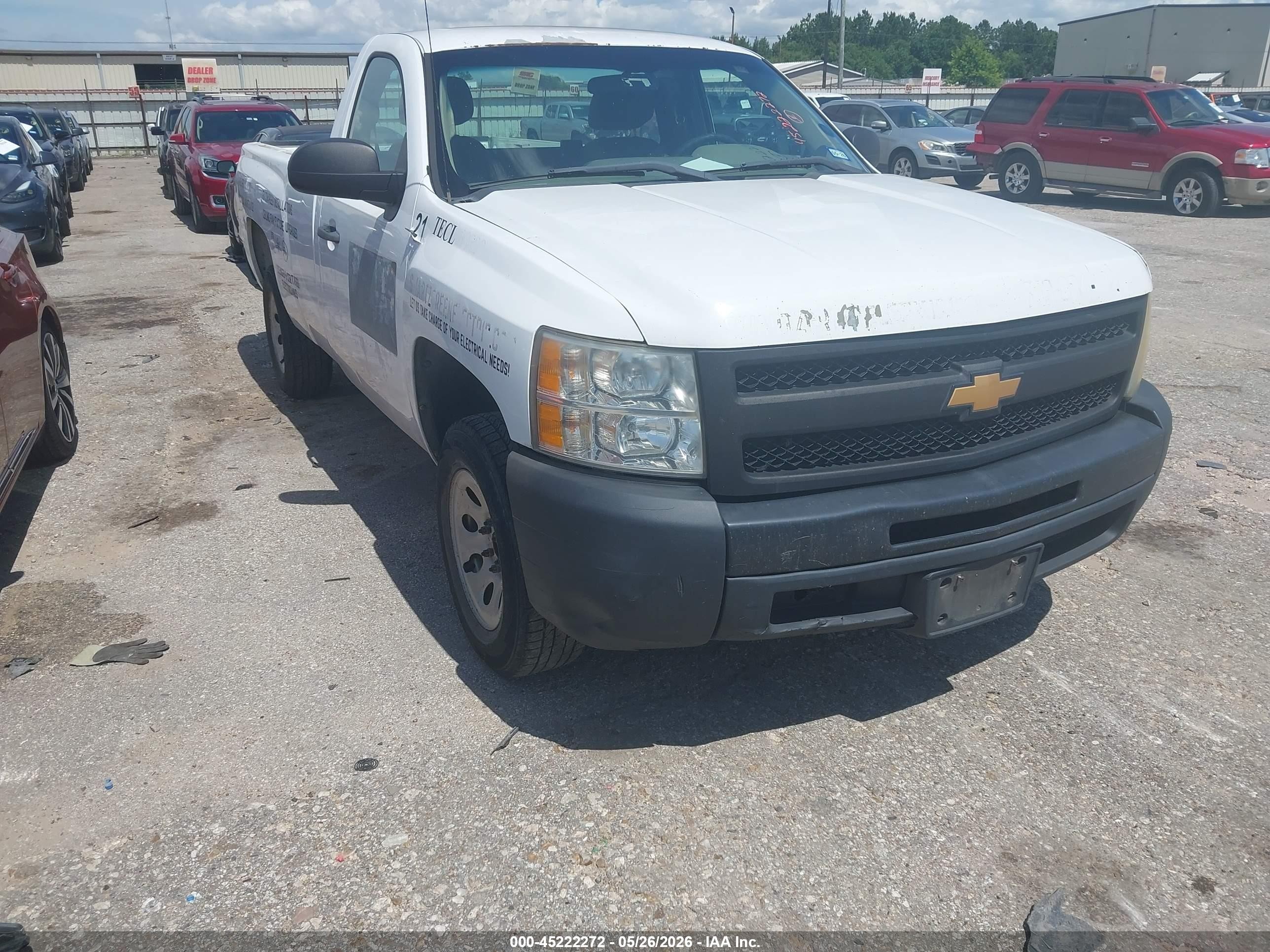 2013 Chevrolet Silverado 1500 Work Truck, VIN 1GCNCPEX5DZ340855 — Normal wear