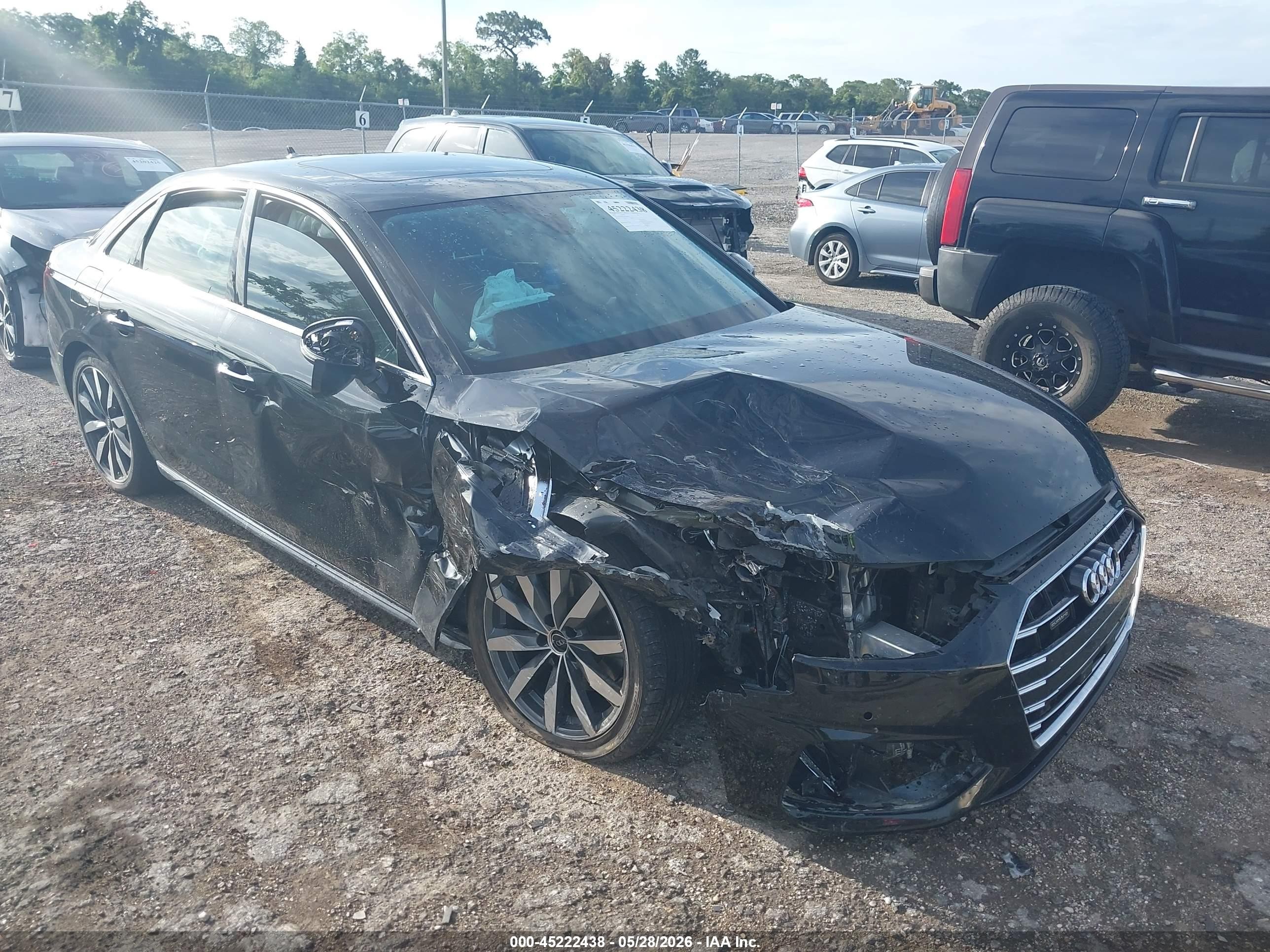 2022 Audi A4 Premium, VIN WAUABAF49NN004604 — Перед