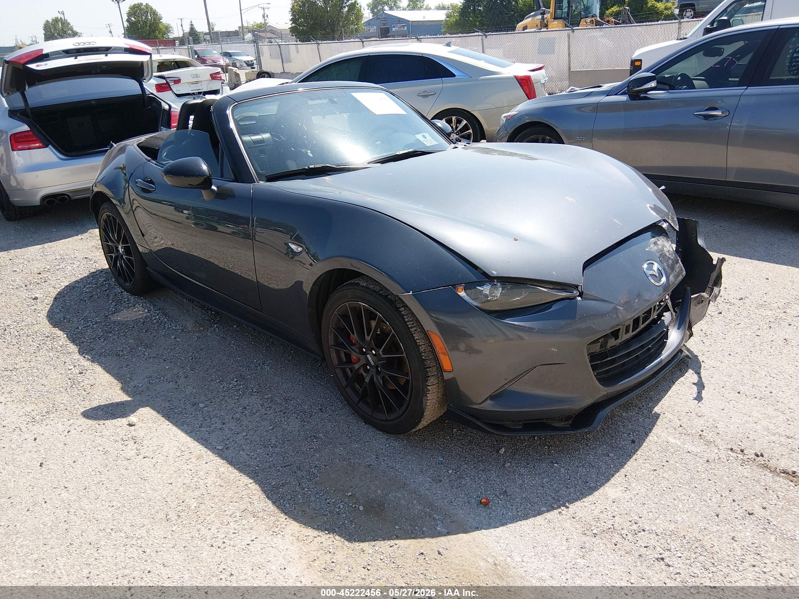 2016 Mazda MX-5 Miata Club, VIN JM1NDAC78G0111396 — Front end