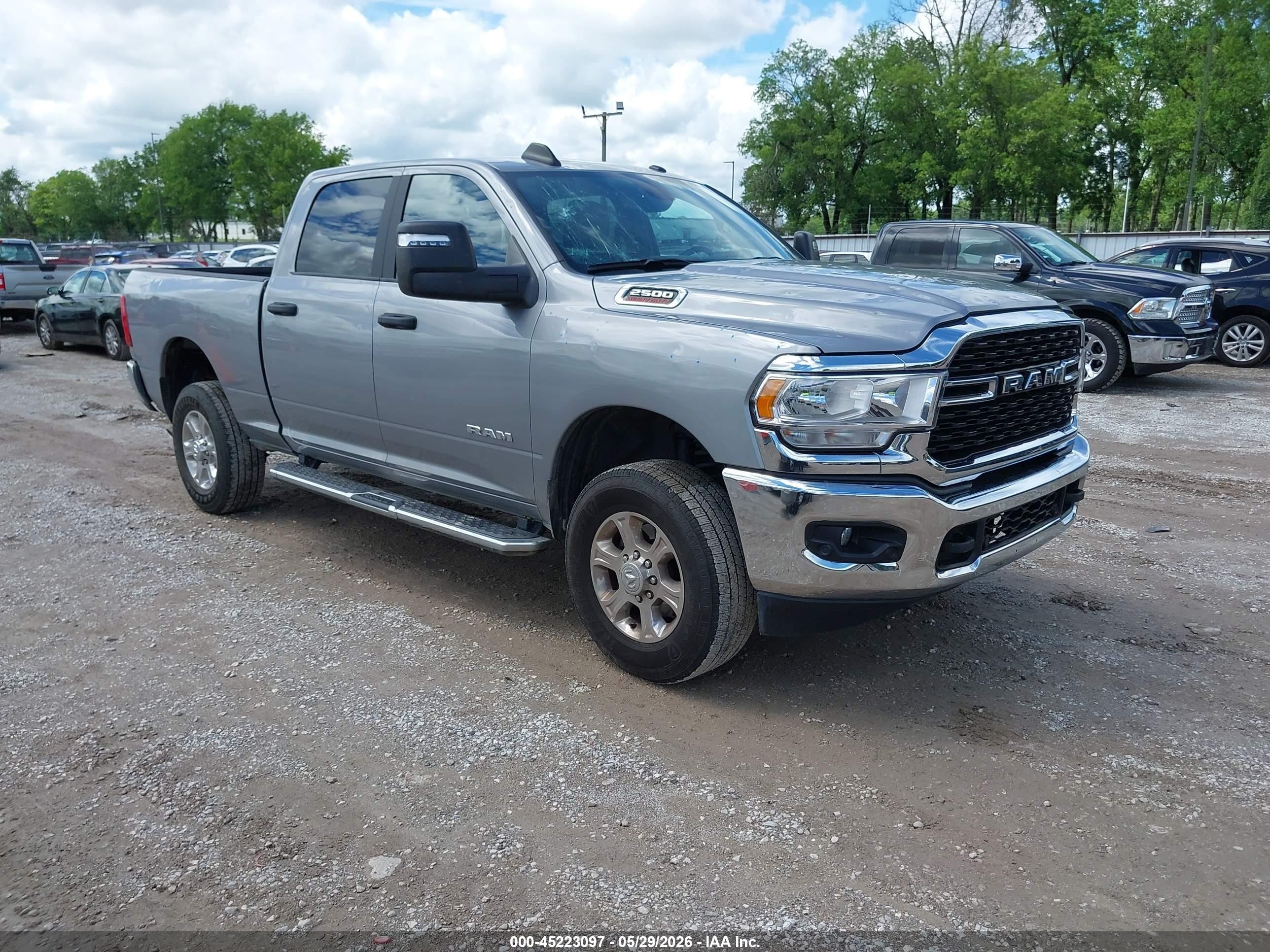 2024 Ram 2500 Big Horn, VIN 3C6UR5DJ3RG372343 — Град