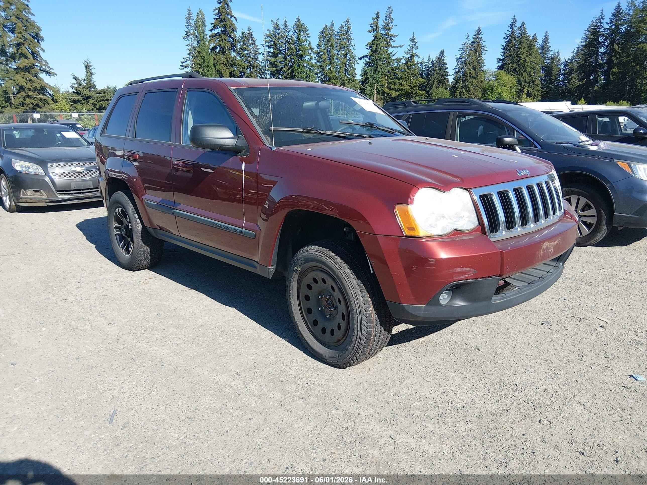 2009 Jeep Grand Cherokee Laredo, VIN 1J8GR48K09C502190 — Normal wear