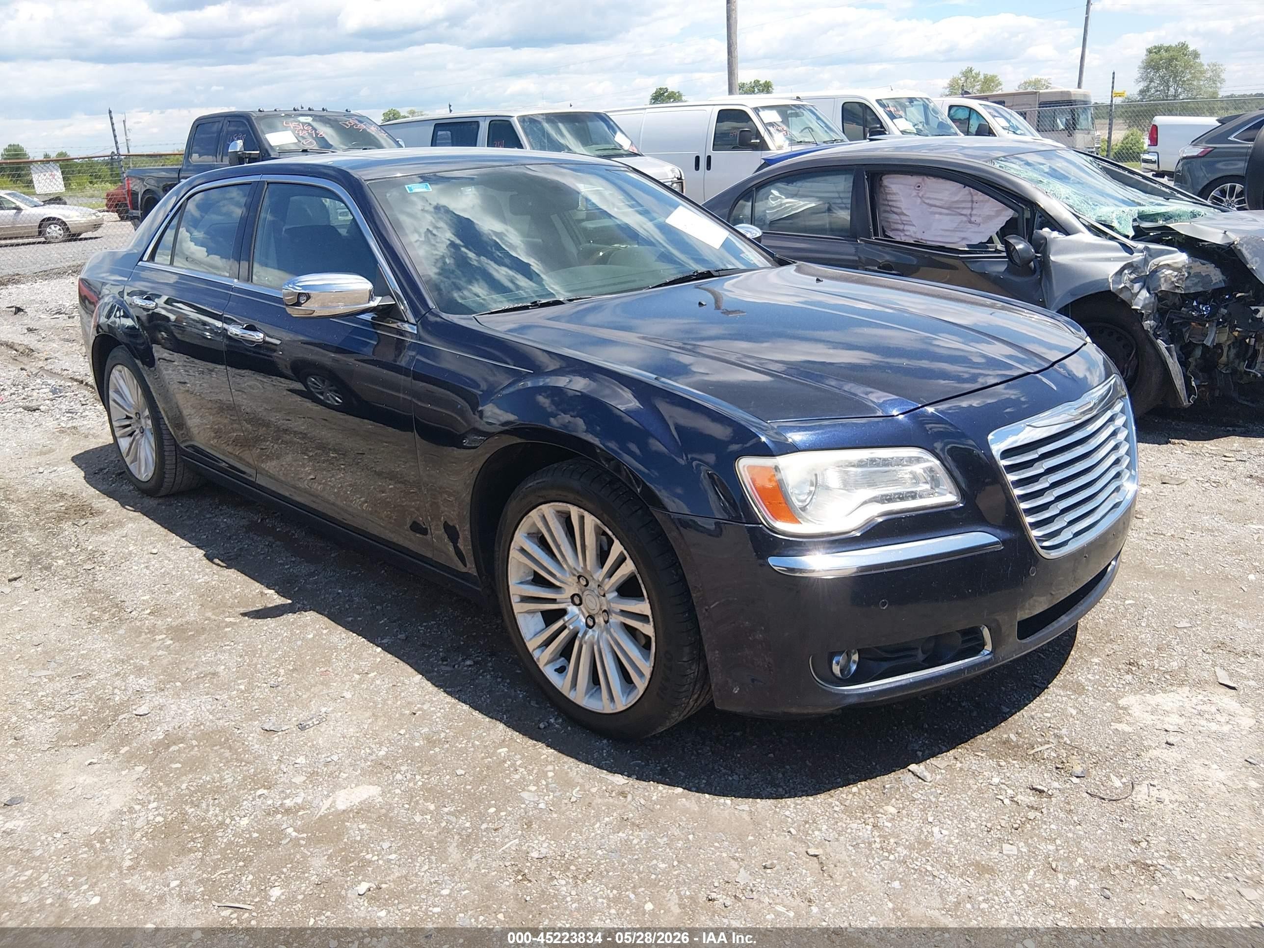 2011 Chrysler 300 Limited, VIN 2C3CA5CG7BH537368 — Rear end
