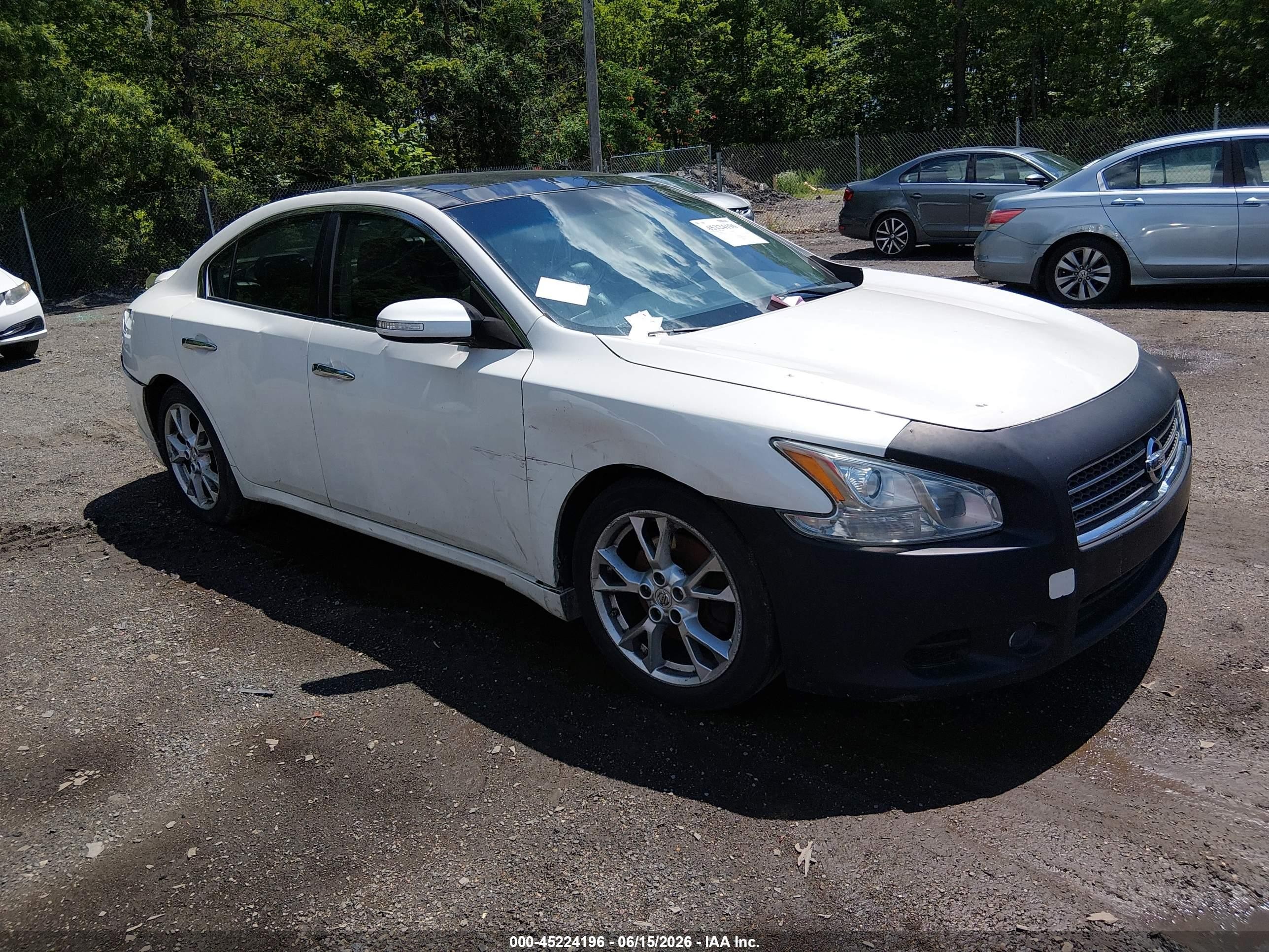 2012 Nissan Maxima S, VIN 1N4AA5AP4CC849048 — Бок