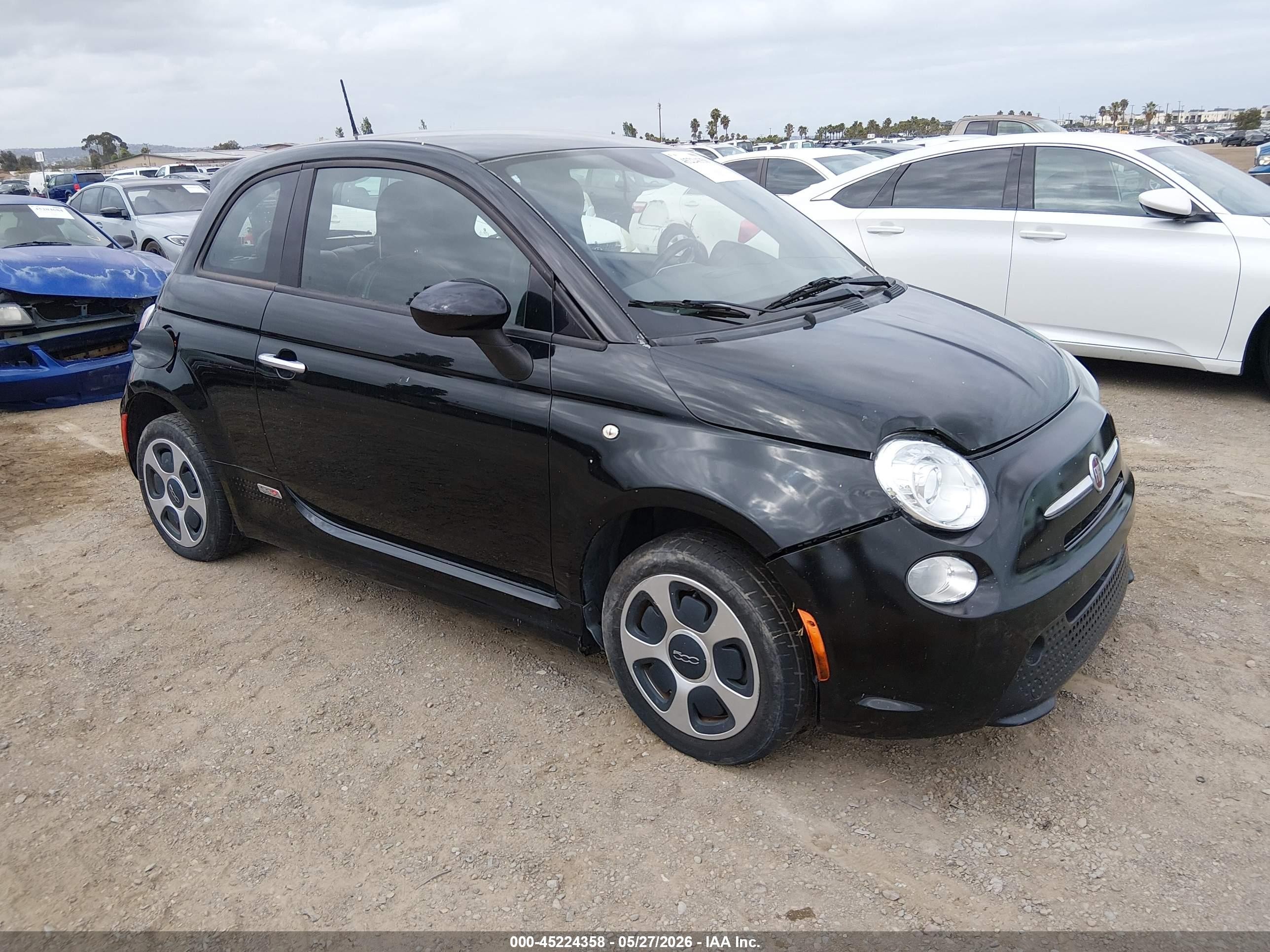 2016 FIAT 500e, VIN 3C3CFFGE9GT152408 — Обычный износ