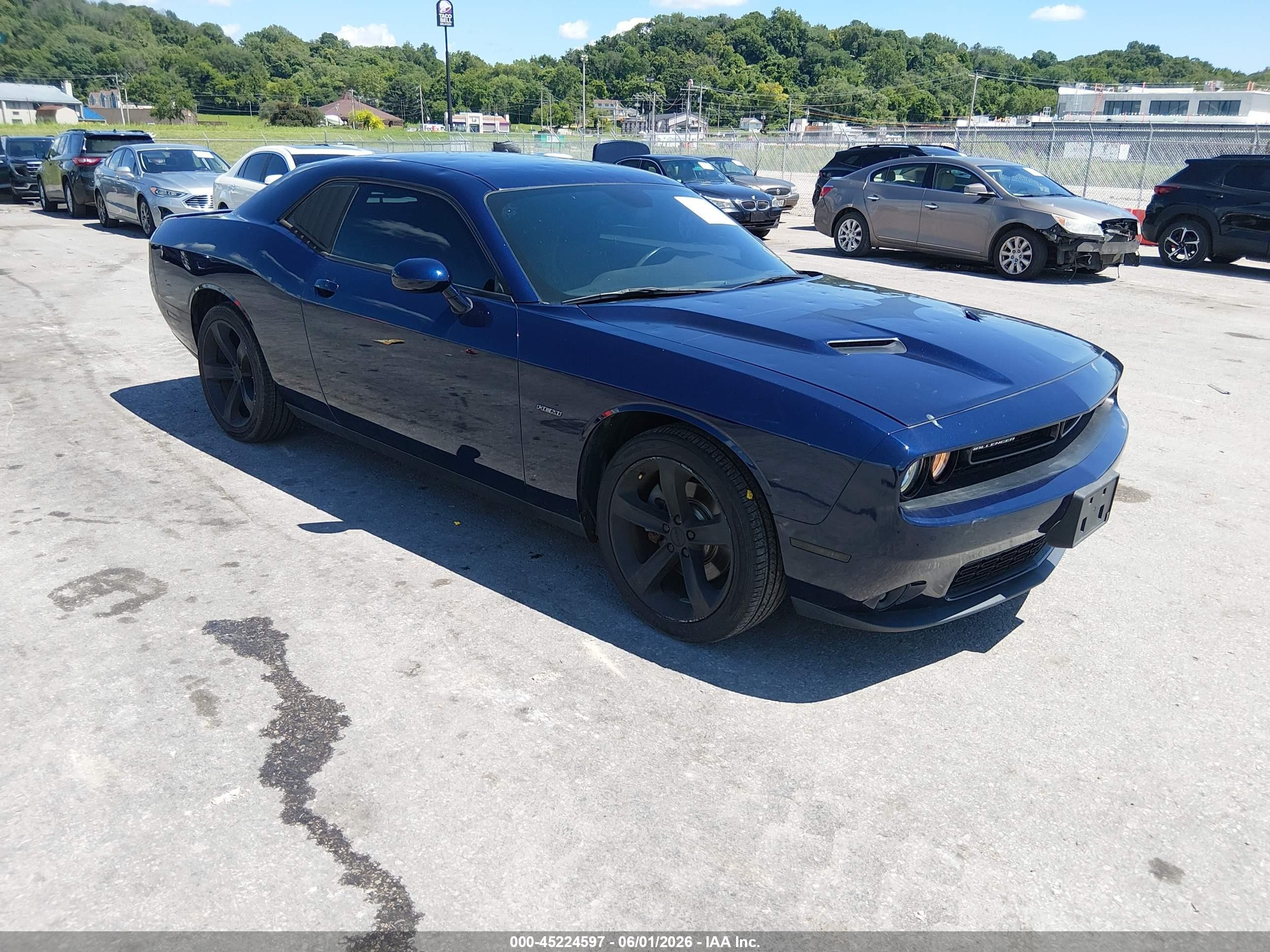 2016 Dodge Challenger R/T Shaker, VIN 2C3CDZBT7GH119882 — Град