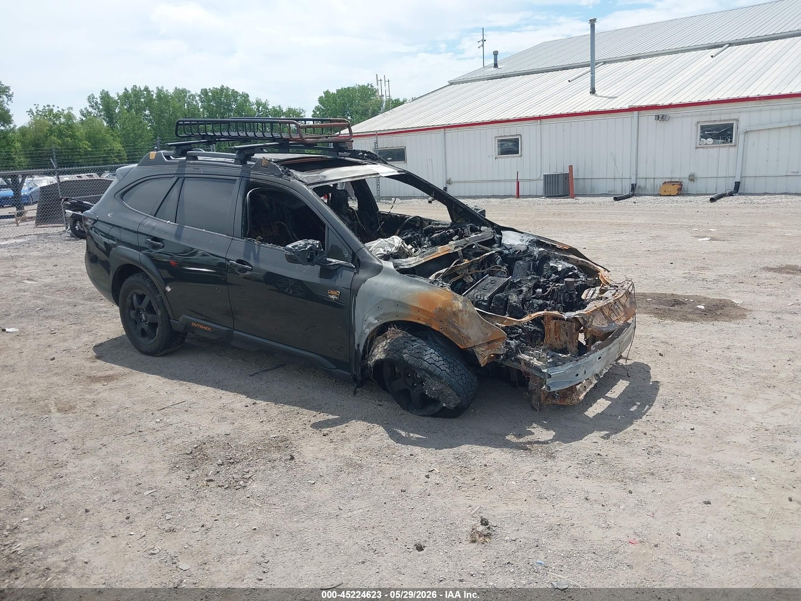2023 Subaru Outback Wilderness, VIN 4S4BTGUD8P3209206 — Пожар в салоне