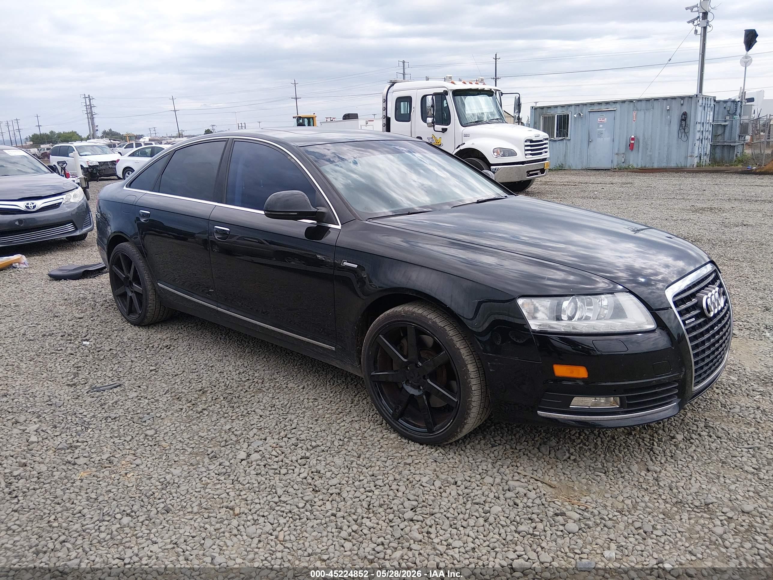 2010 Audi A6 Premium Plus, VIN WAUFGAFB1AN004953 — Перед
