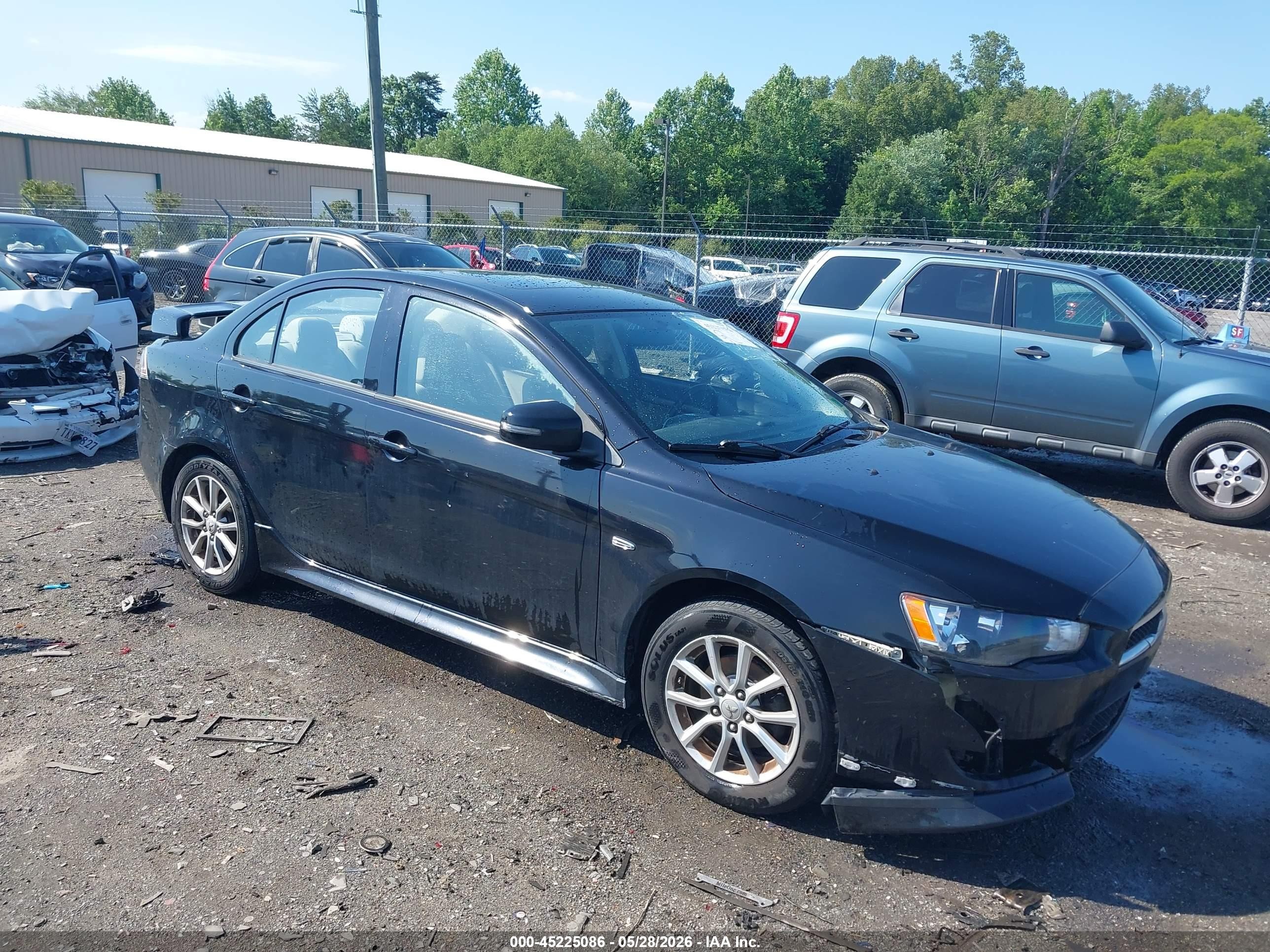 2015 Mitsubishi Lancer ES, VIN JA32U2FU7FU025738 — Side