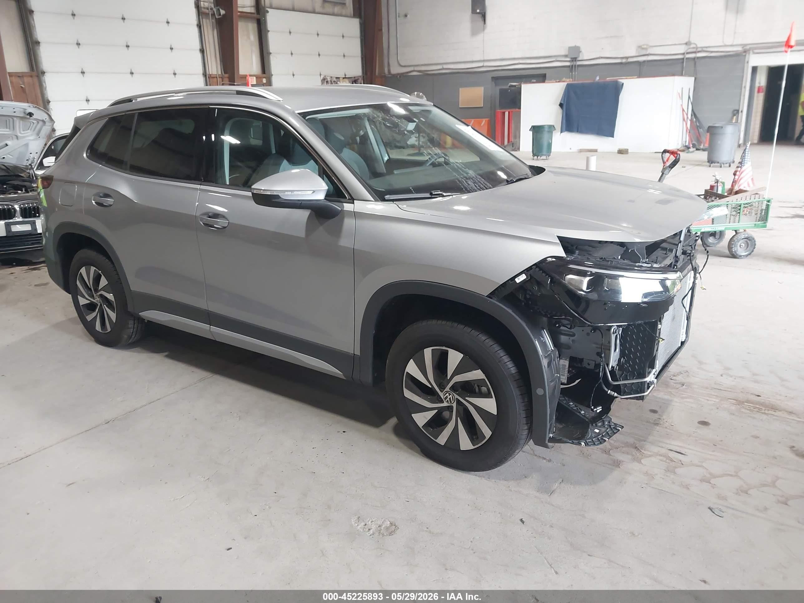2026 Volkswagen Tiguan S, VIN 3VVBR7RM5TM074062 — Front end