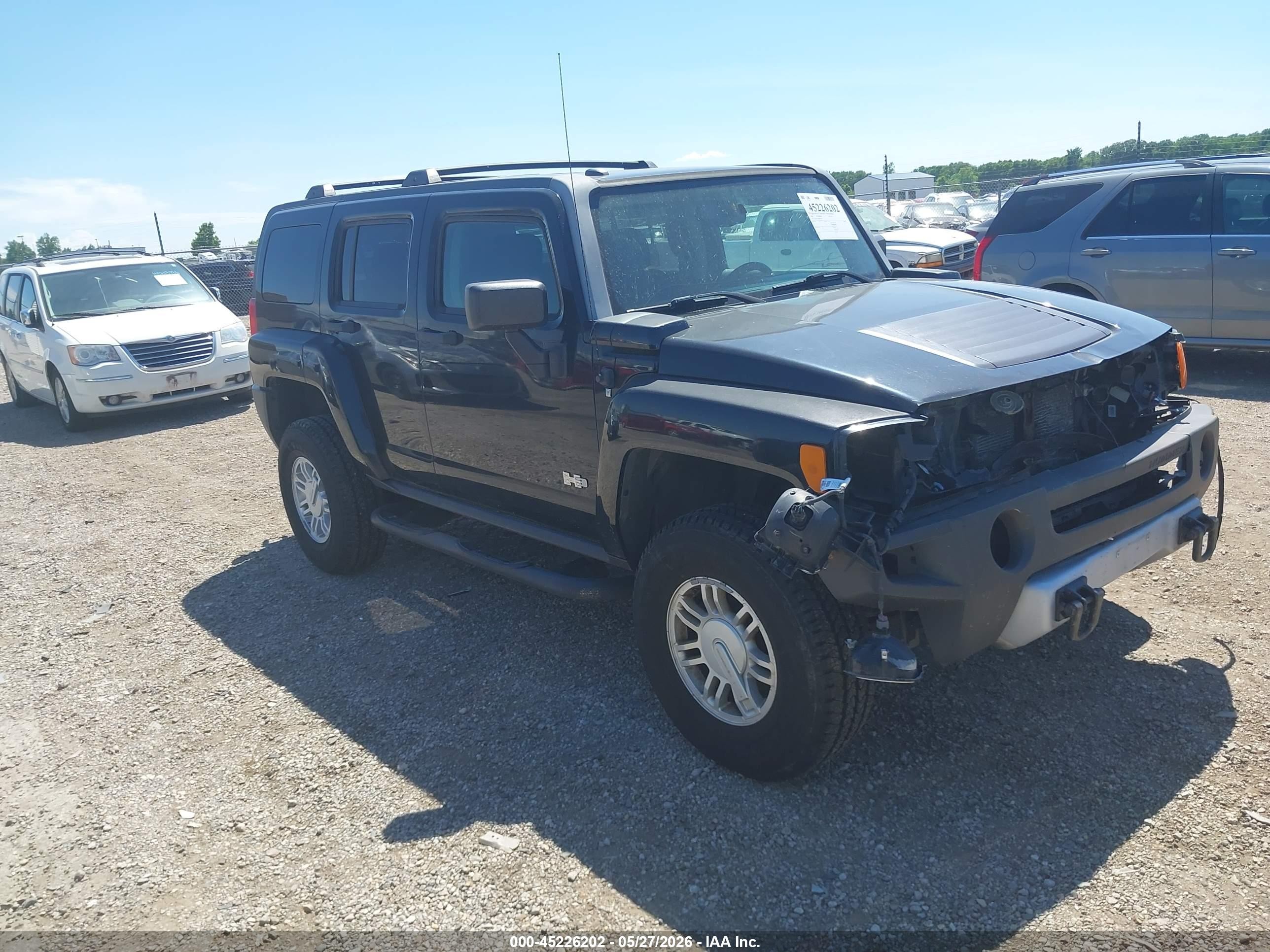 2008 Hummer H3 Luxury, VIN 5GTEN13E688187674 — Front end