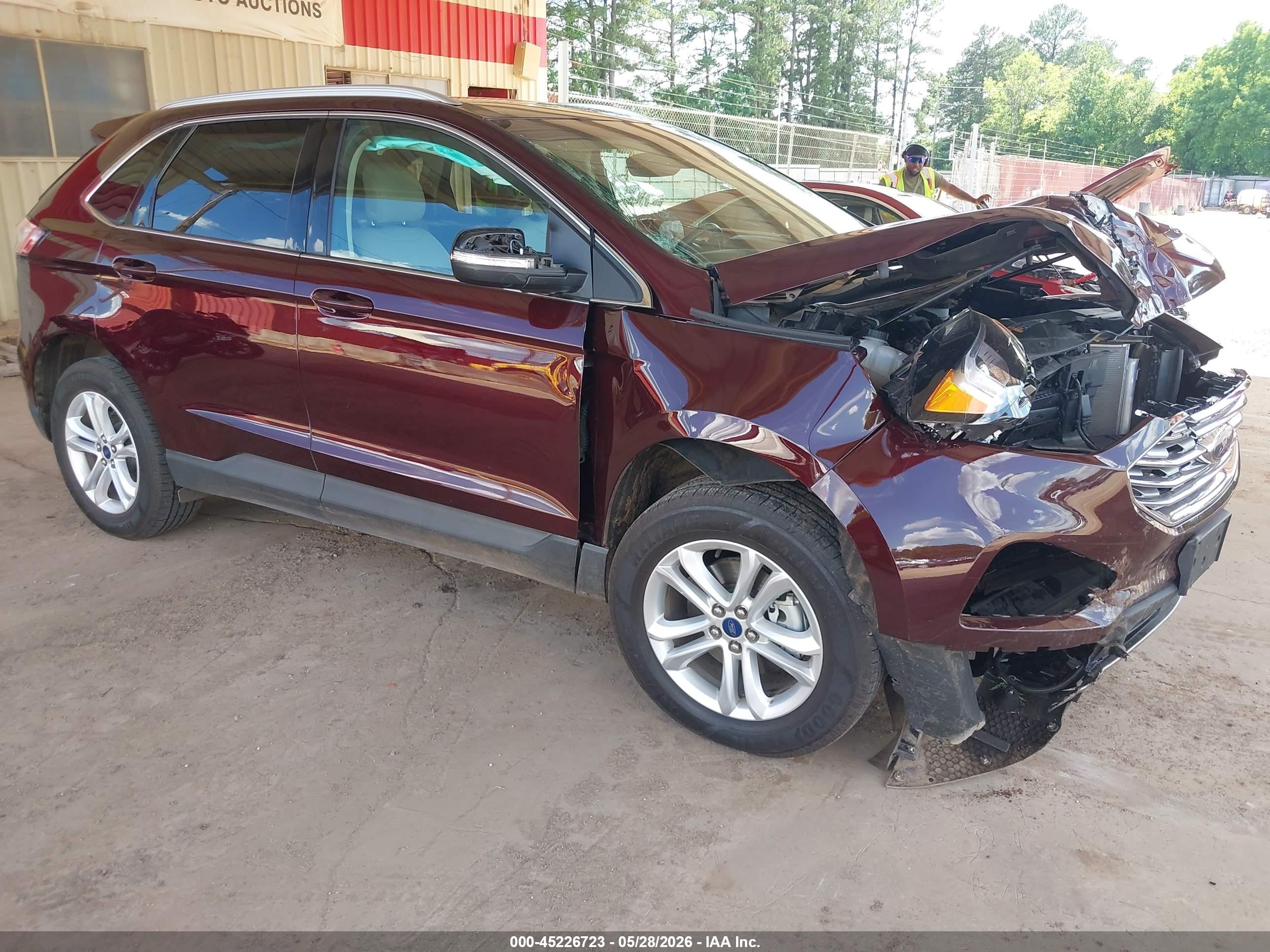 2019 Ford Edge SEL, VIN 2FMPK3J95KBB36533 — Front end