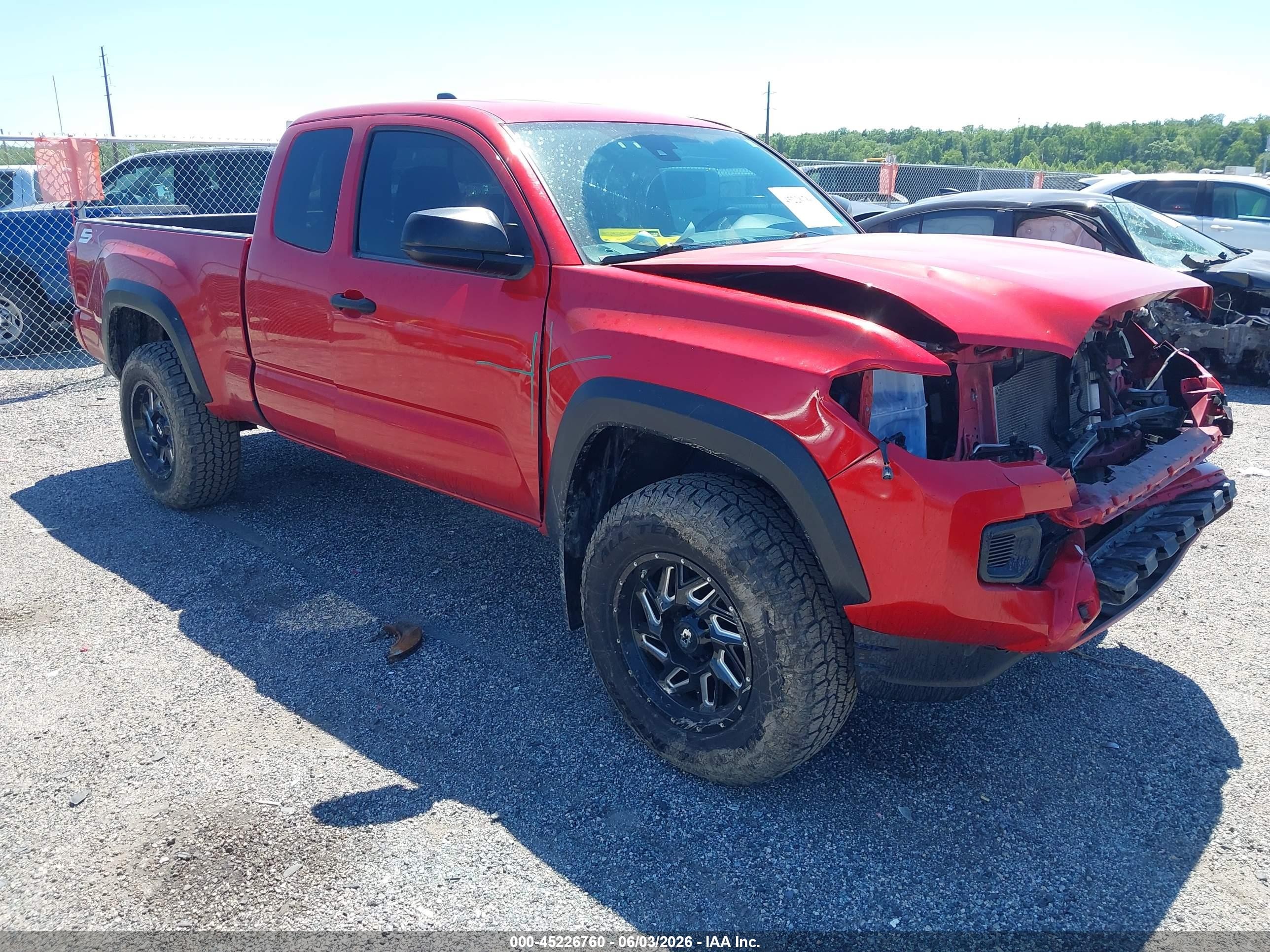 2021 Toyota Tacoma SR, VIN 3TYSX5EN6MT005460 — Front end