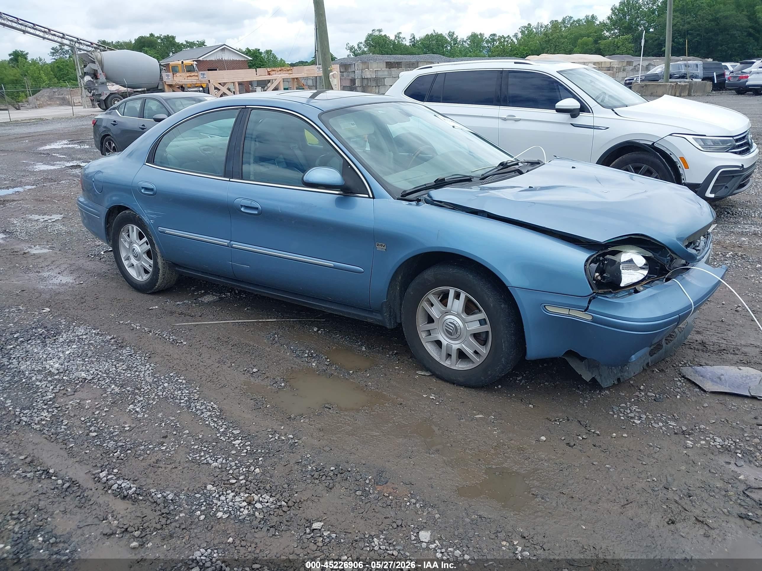 2005 Mercury Sable LS, VIN 1MEHM55SX5A631031 — Перед