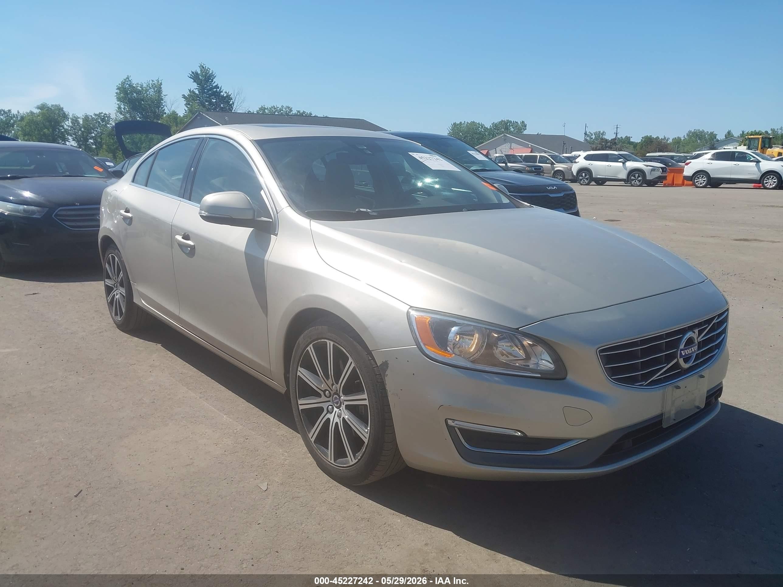 2017 Volvo S60 Inscription, VIN LYV402TK8HB138572 — Hail
