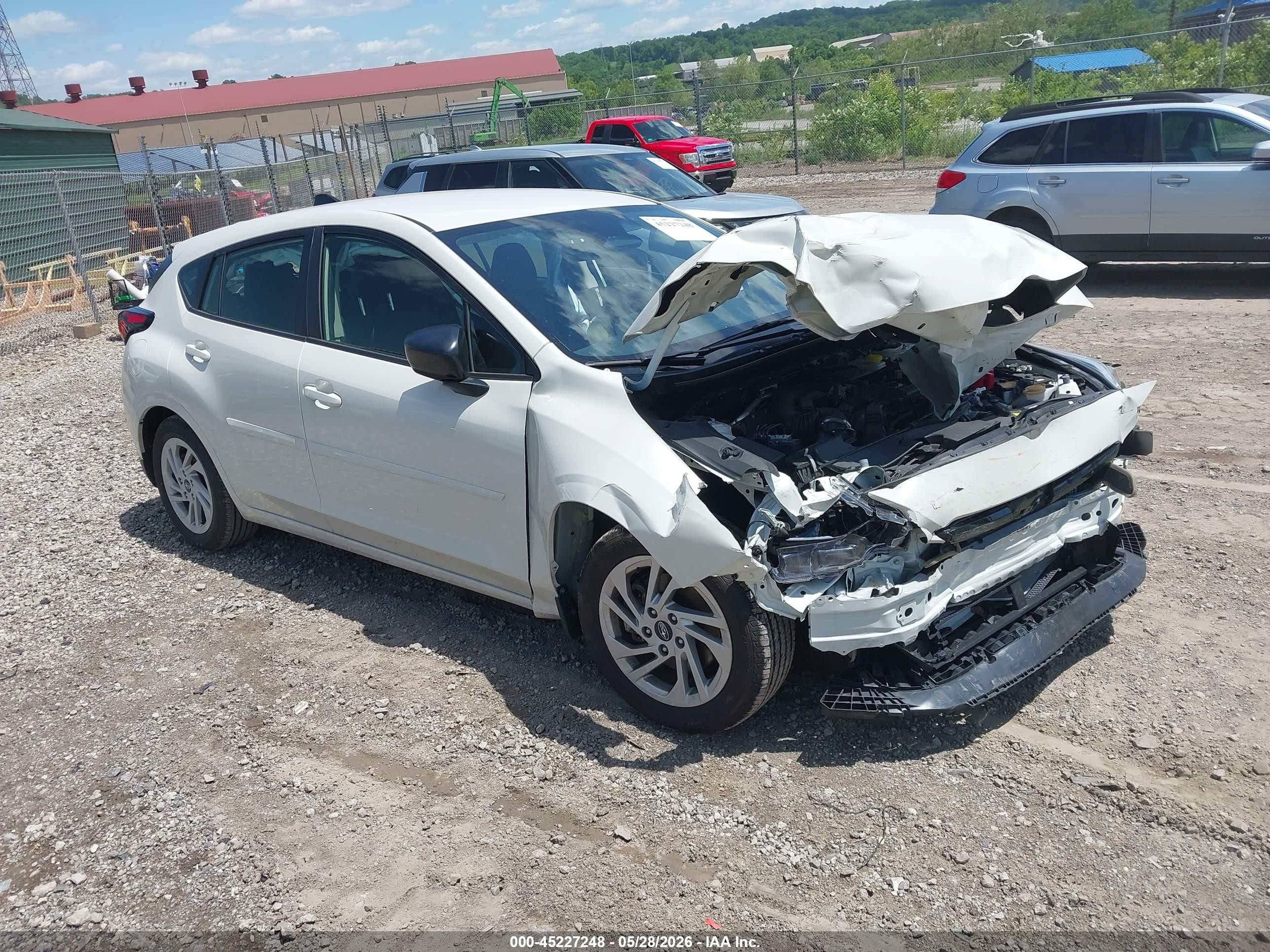 2025 Subaru Impreza, VIN JF1GUABCXS8336541 — Перед