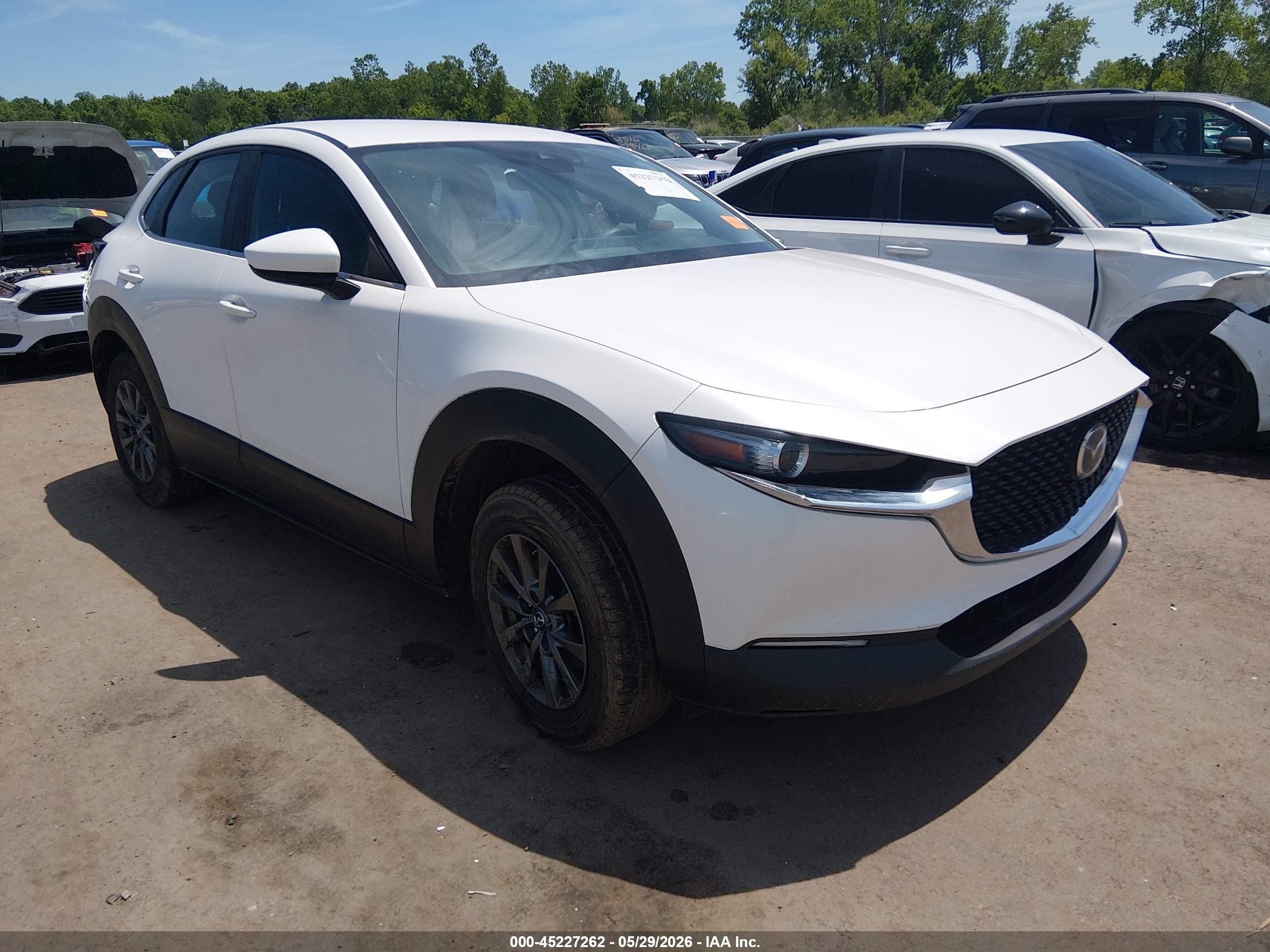 2021 Mazda CX-30 S, VIN 3MVDMBAL8MM206162 — Rear end
