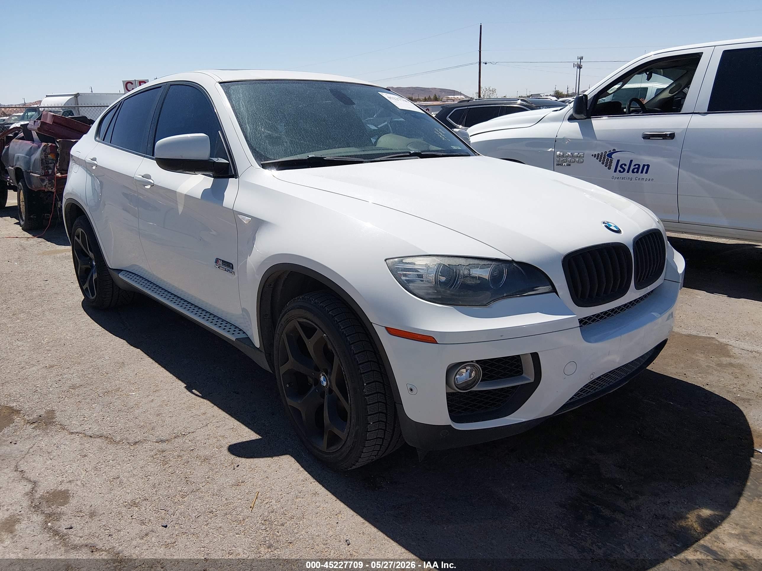 2013 BMW X6 xDrive50i, VIN 5UXFG8C55DL592350 — Side